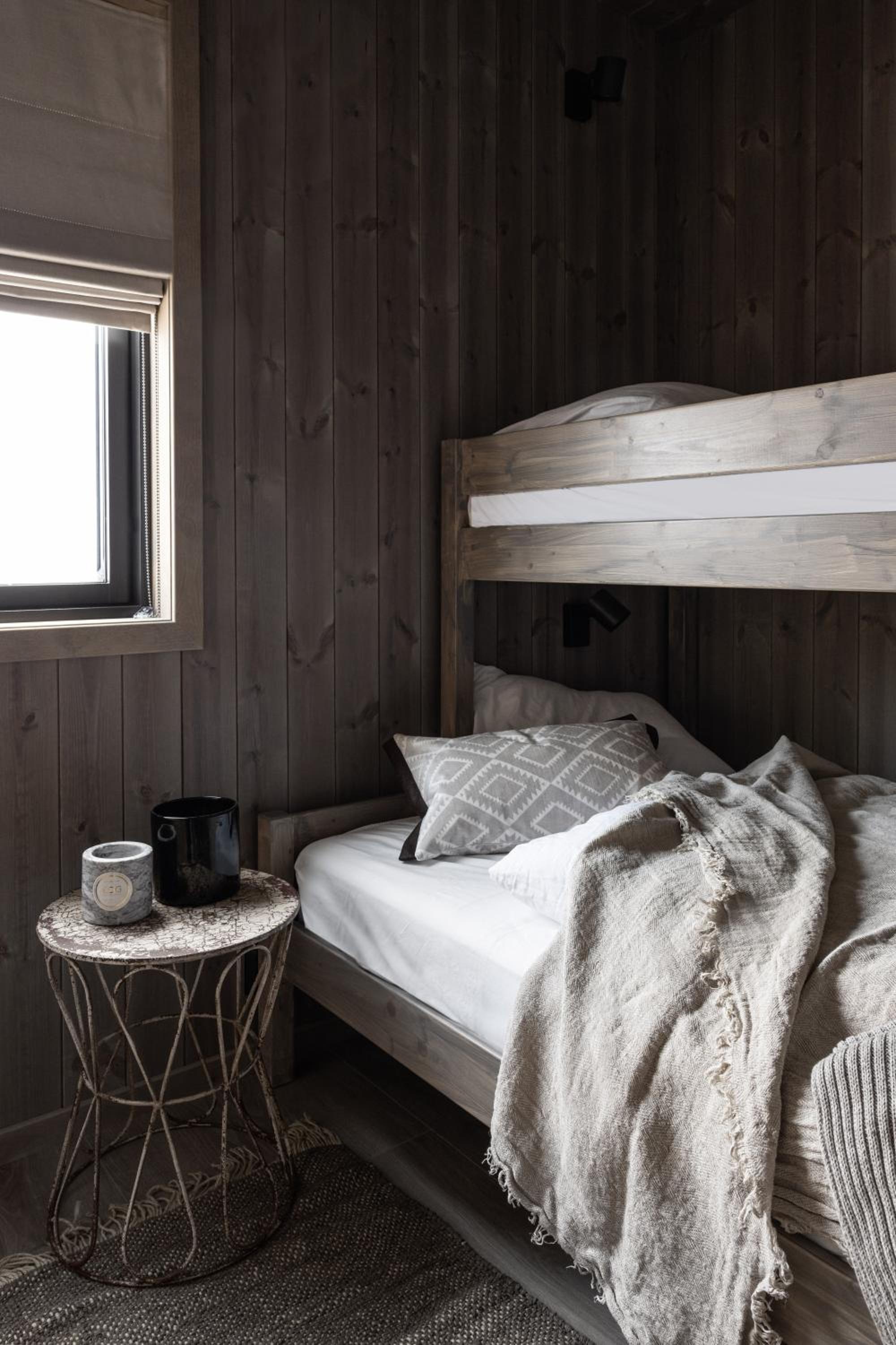 Luxurious Mountain Lodge