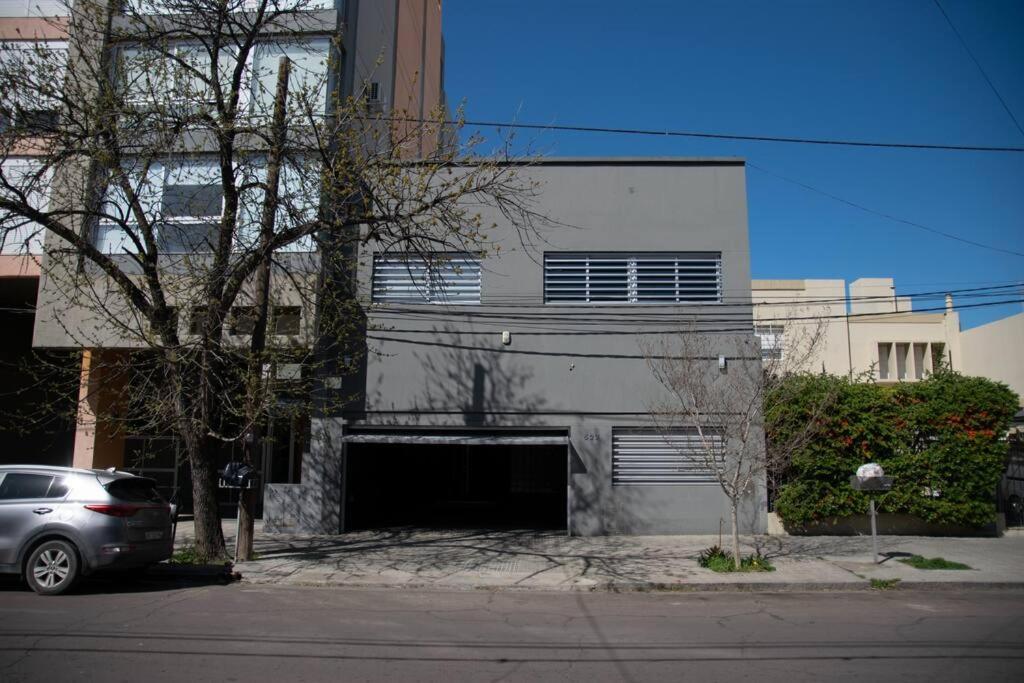 Lujosa casa en Casanova 527