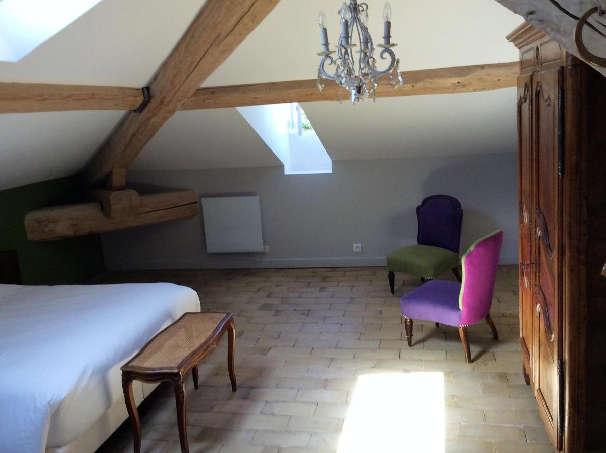 Château des Charmes view 2