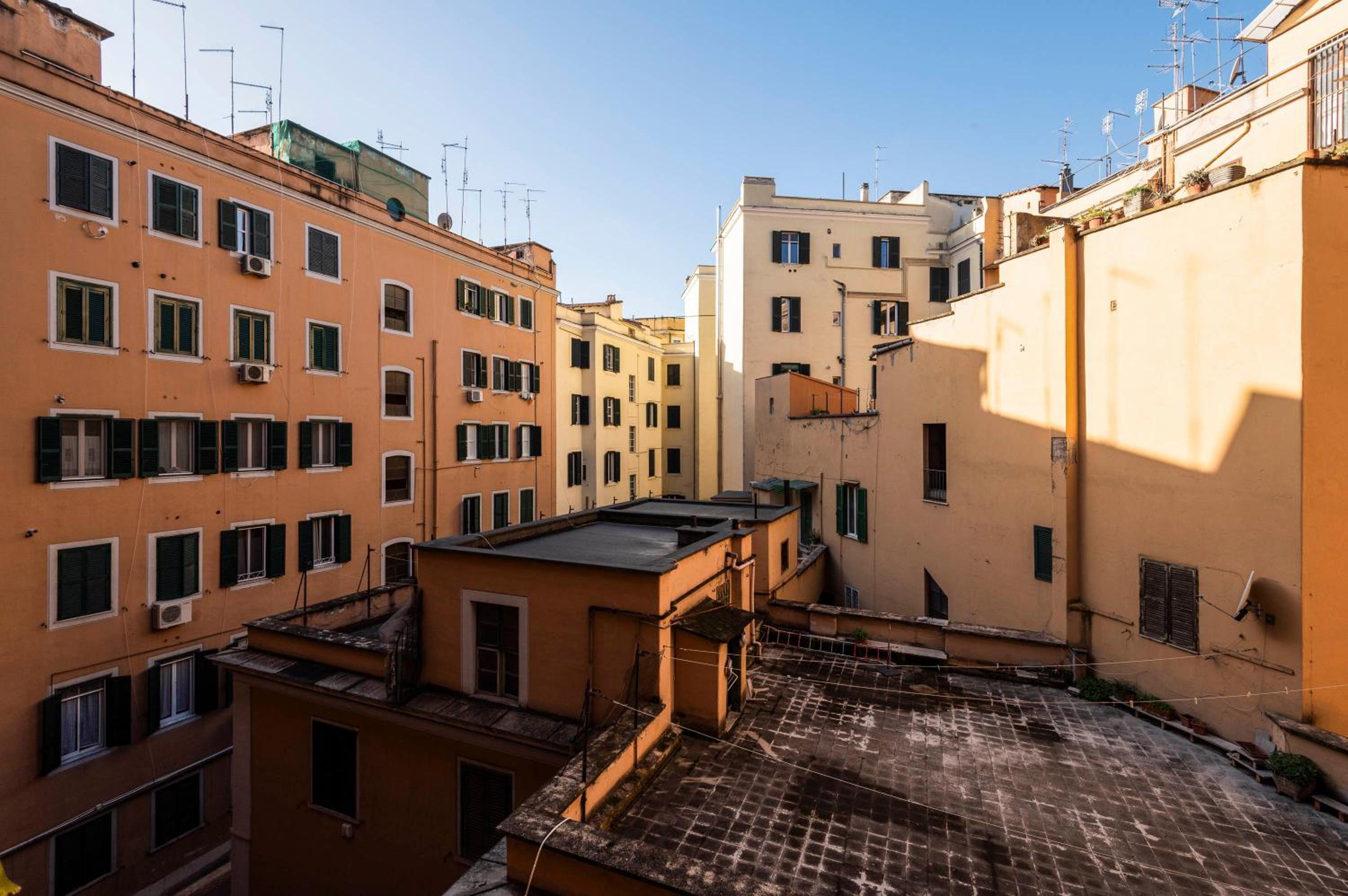 Colosseum Home-ZENO 32