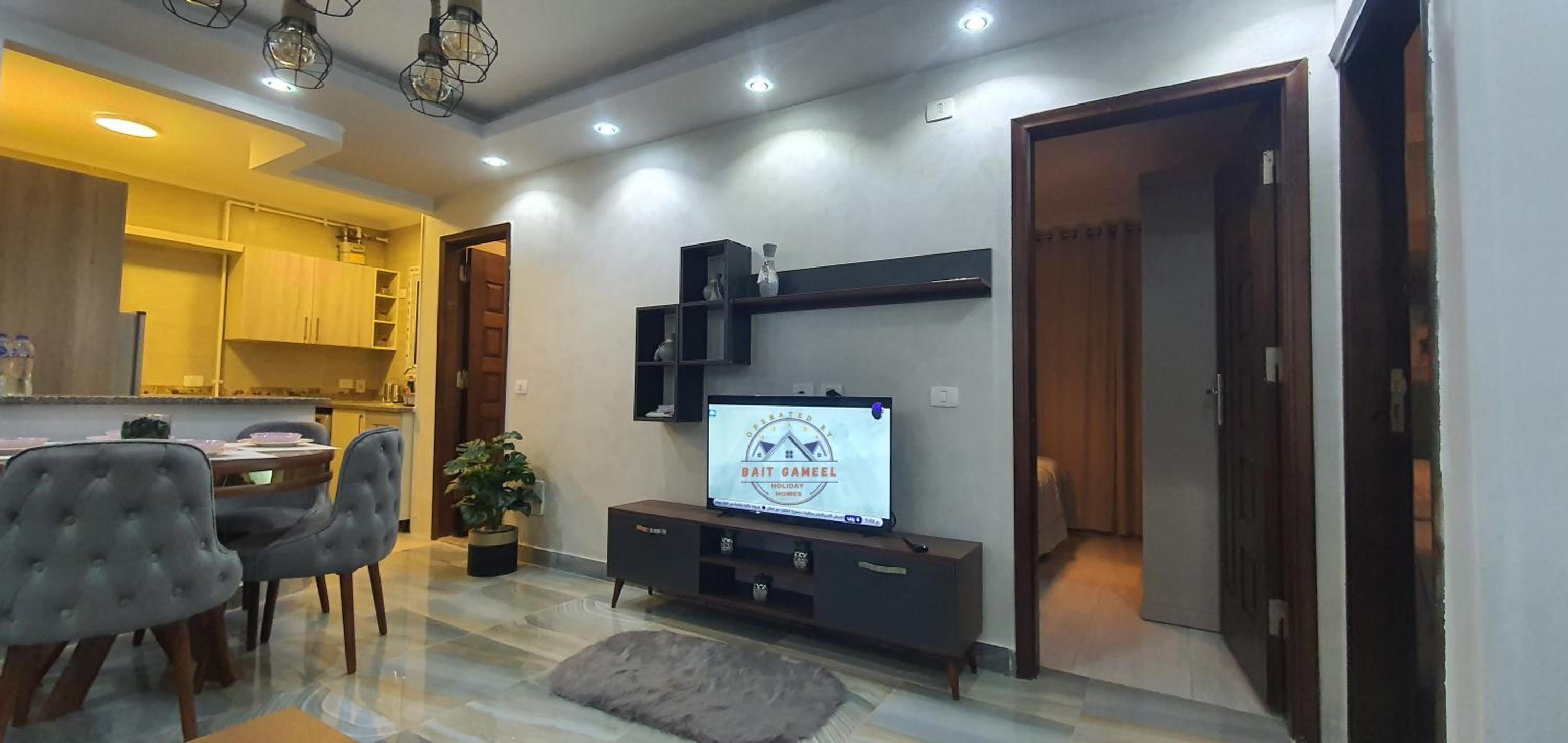 B.G luxury apartment near Air Mall view 4