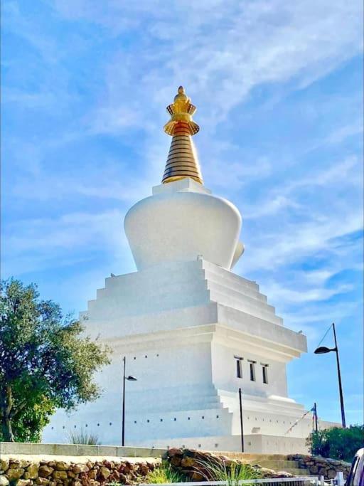 Best Stupa Hills JM, magnífico apartamento y vistas
