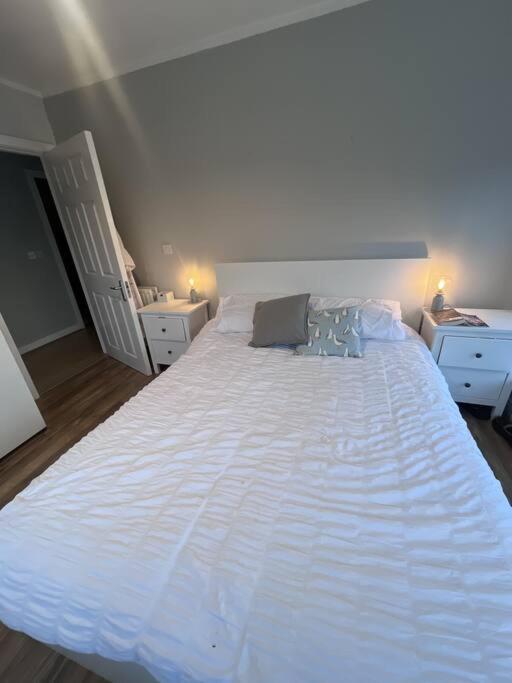 The Coastal Apartment - Homestay