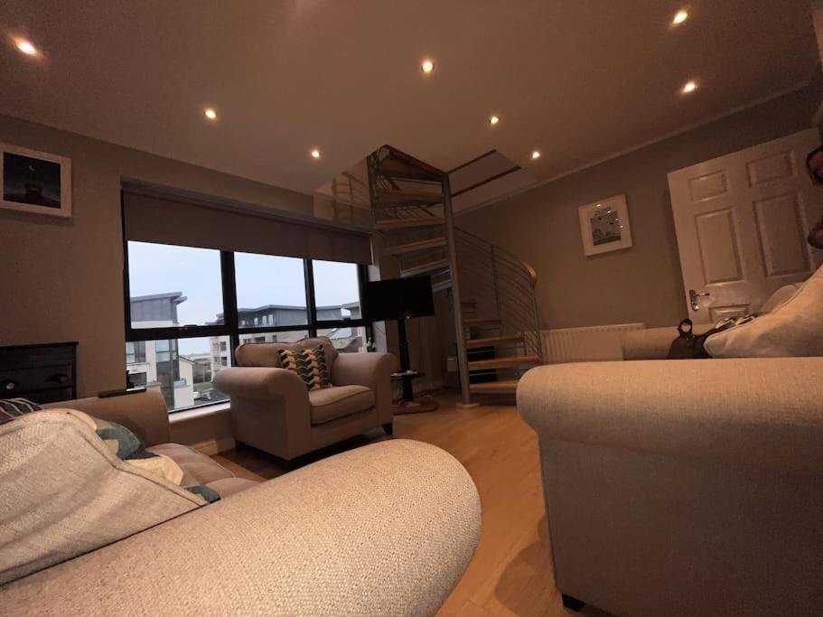 The Coastal Apartment - Homestay
