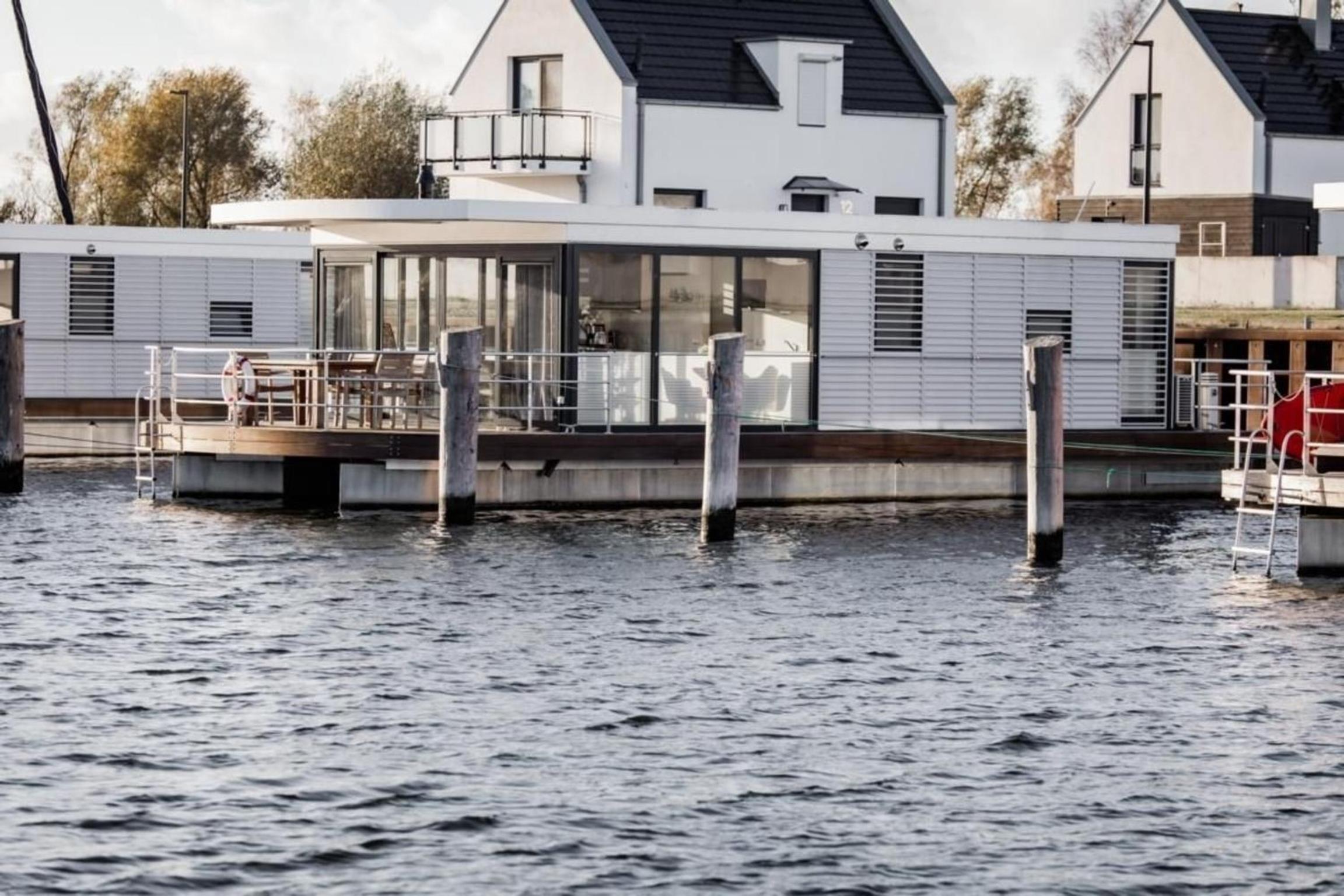 Hausboot freiZeit - LP4