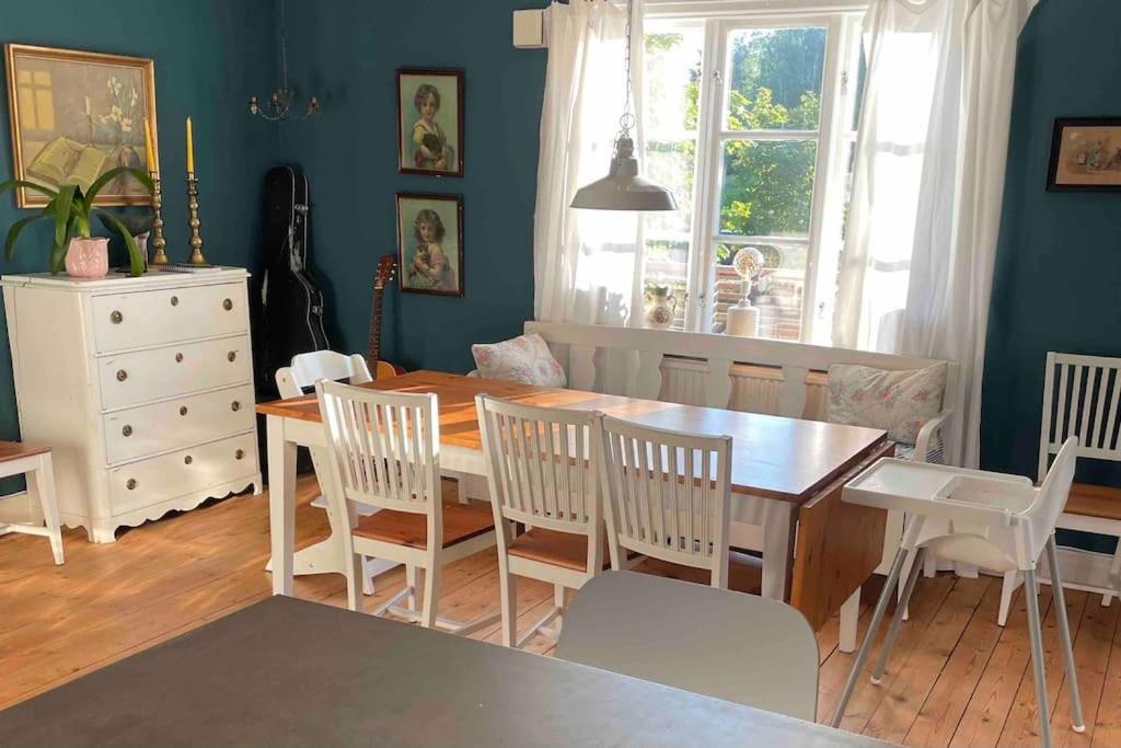 Mysigt hus för 2 familjer view 5