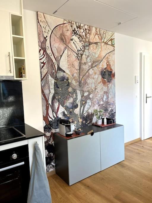 Central & modern penthouse-studio with balcony & air-condition
