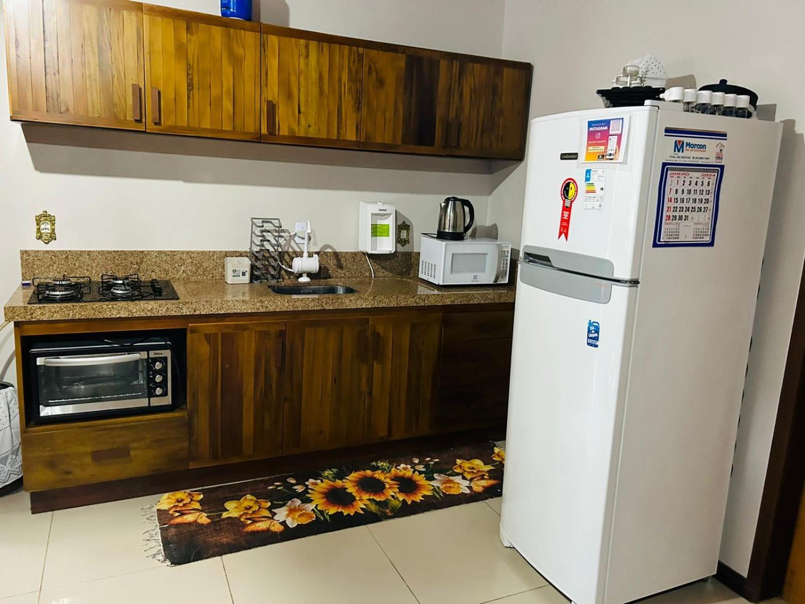 SÍTIO CANTINHO DO SOSSEGO, Casa de campo, pescaria, lareira, jogos de bilhar, area gourmet etc