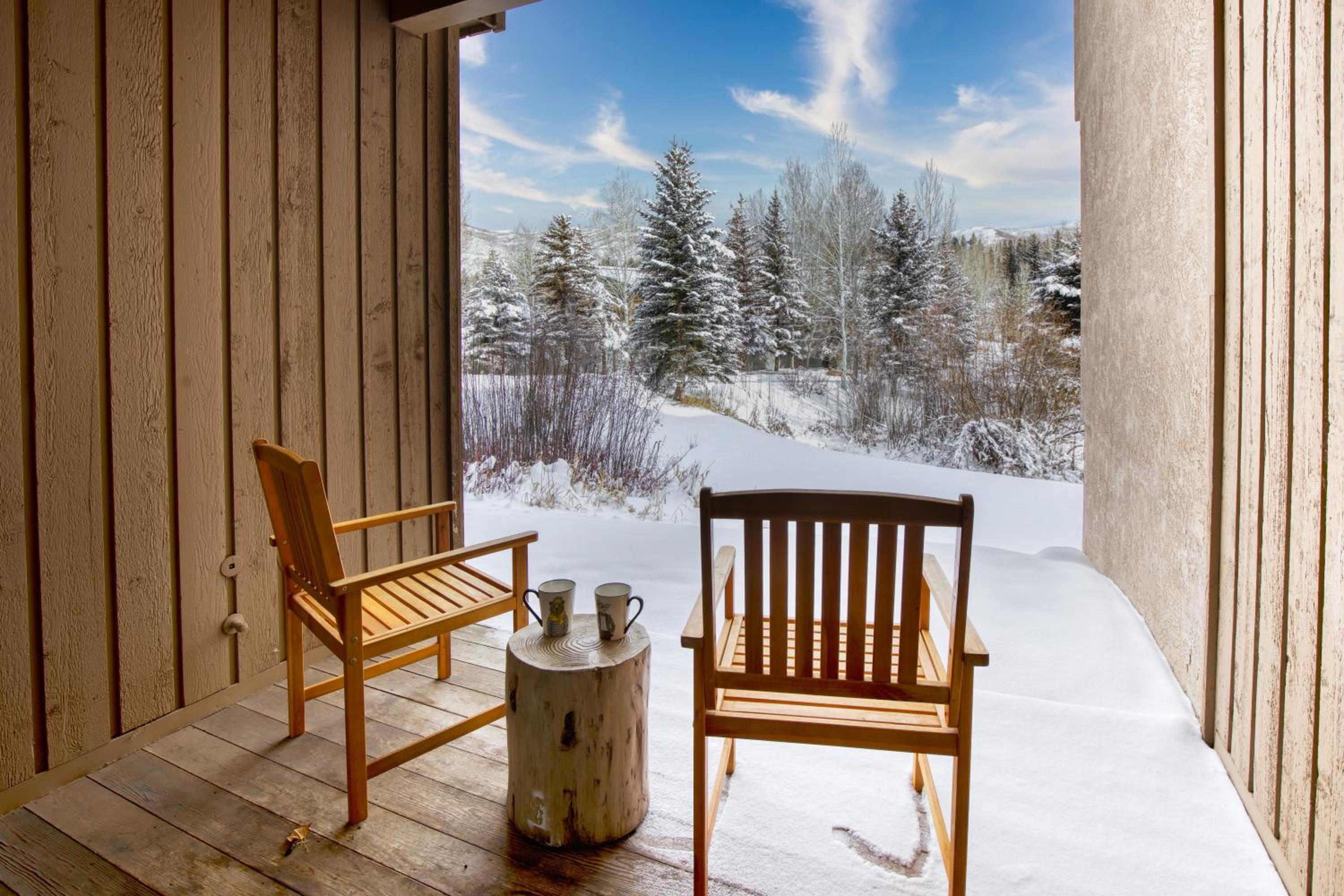 Stunning Summit Condo with Sauna, Hot Tub, Pickleball view 3