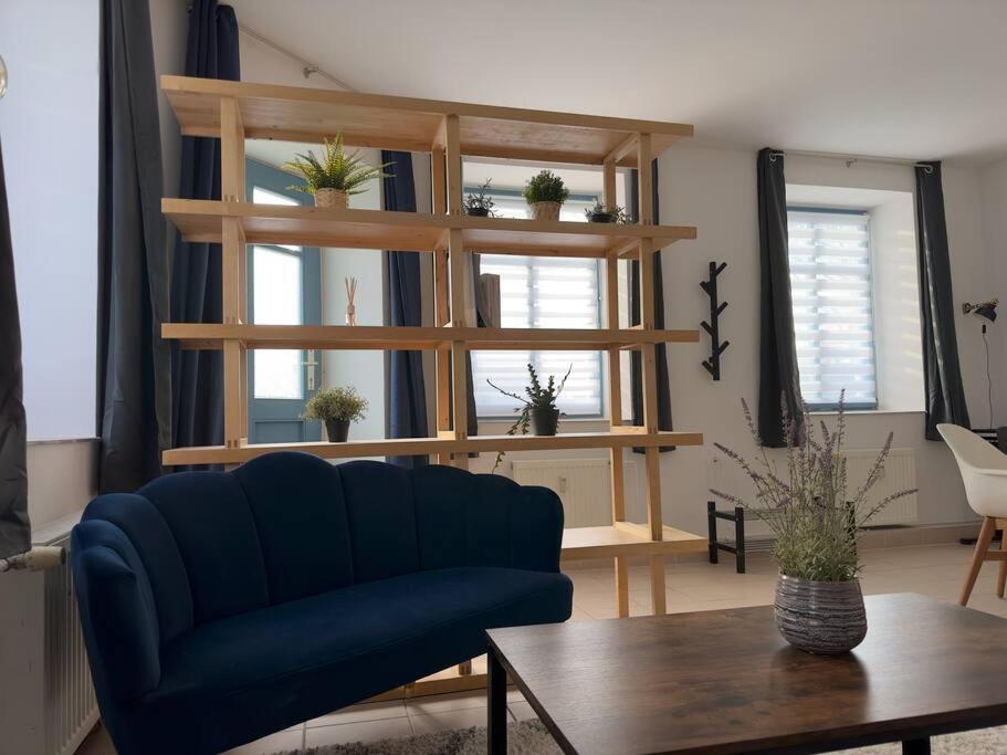 Spacious 70sqm Apartment Sleeps 6 Free Parking