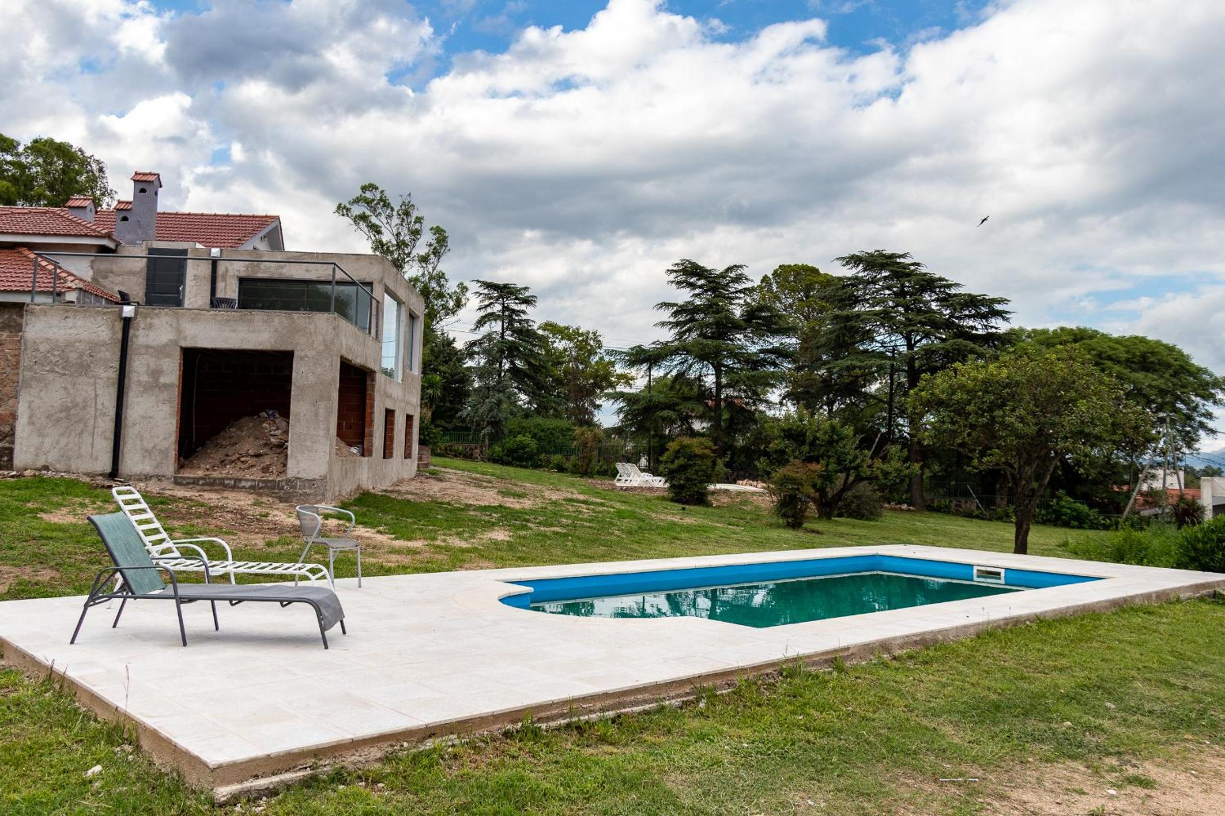 Casa con vista plena al lago y a la ciudad de Villa Carlos Paz IG alquilervillacarlospaz