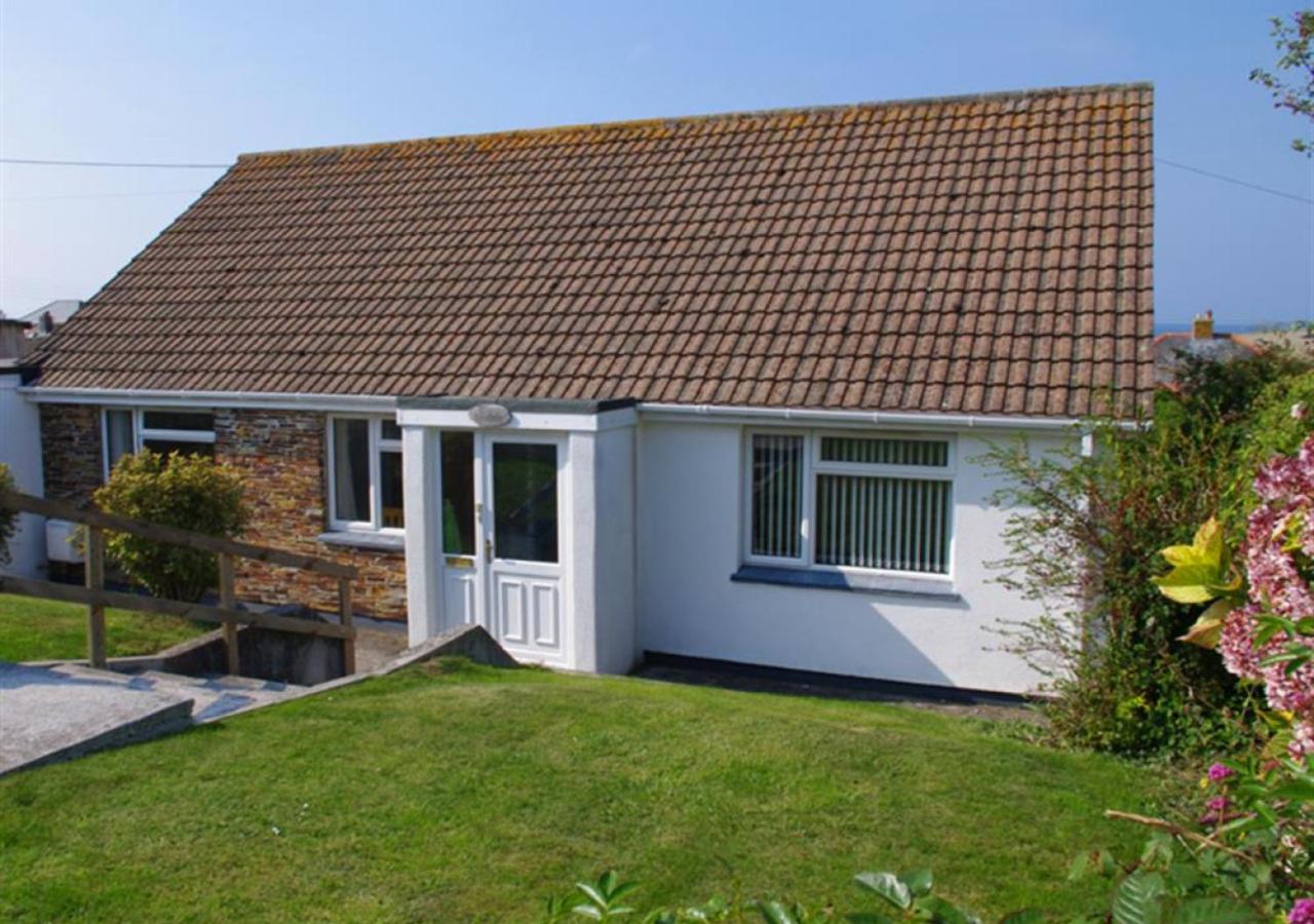 4 Bed in Padstow oc-p00401