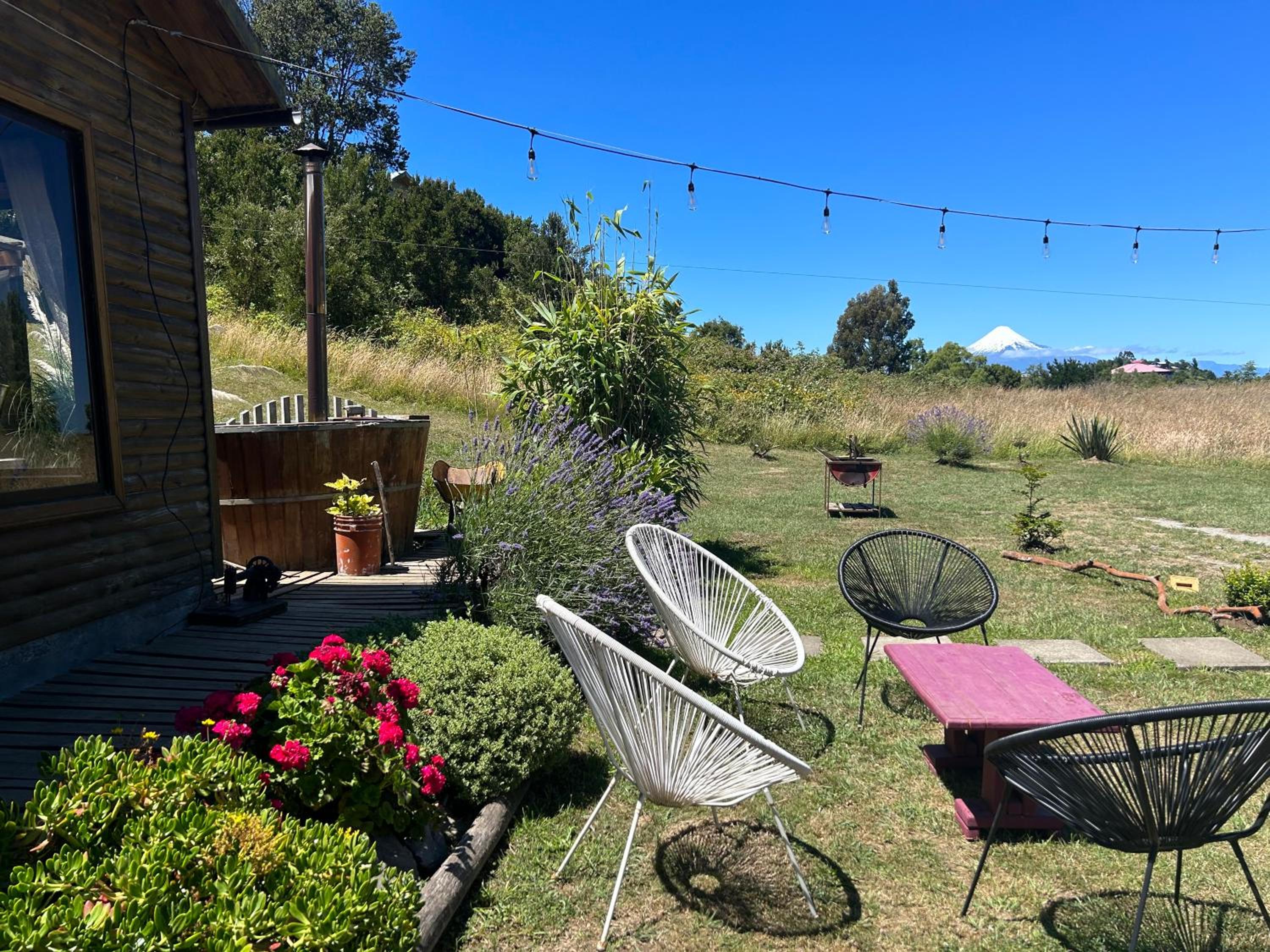 Cabaña acogedora con tinaja privada y vista al volcán, Puerto Octay