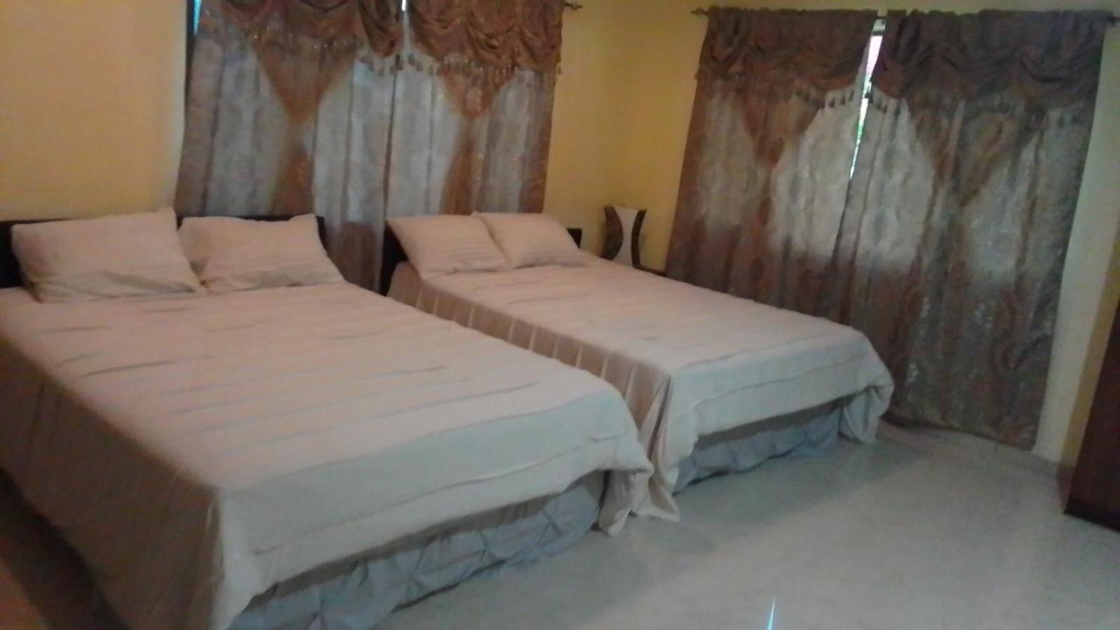 KumarVacation Martintar 70 Gray Unit 1 - view 2