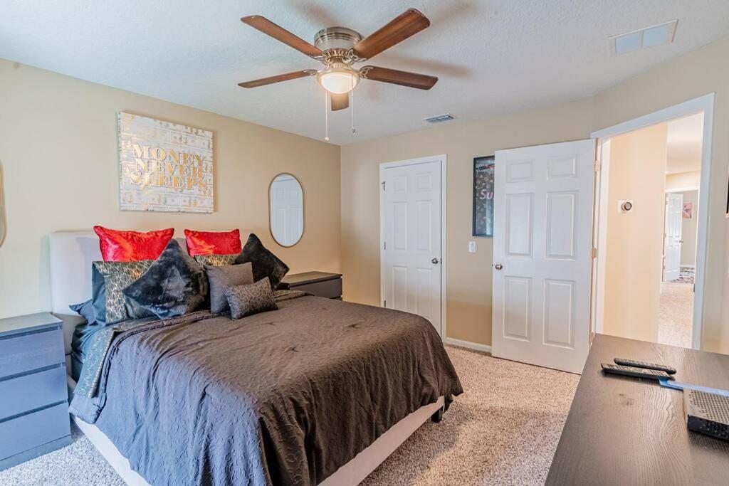 Modern Chic Family Home w/ Pool & Spa Near Disney view 3