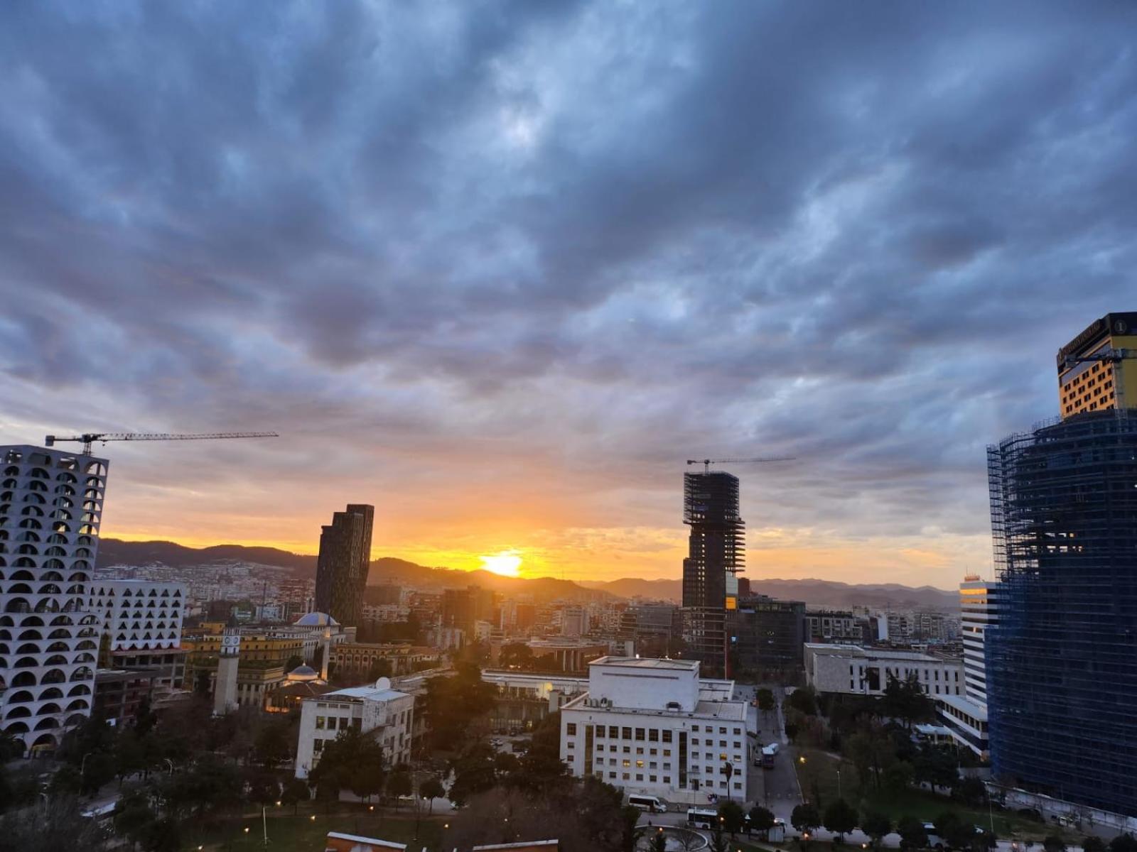 SKY DWELLING TIRANA