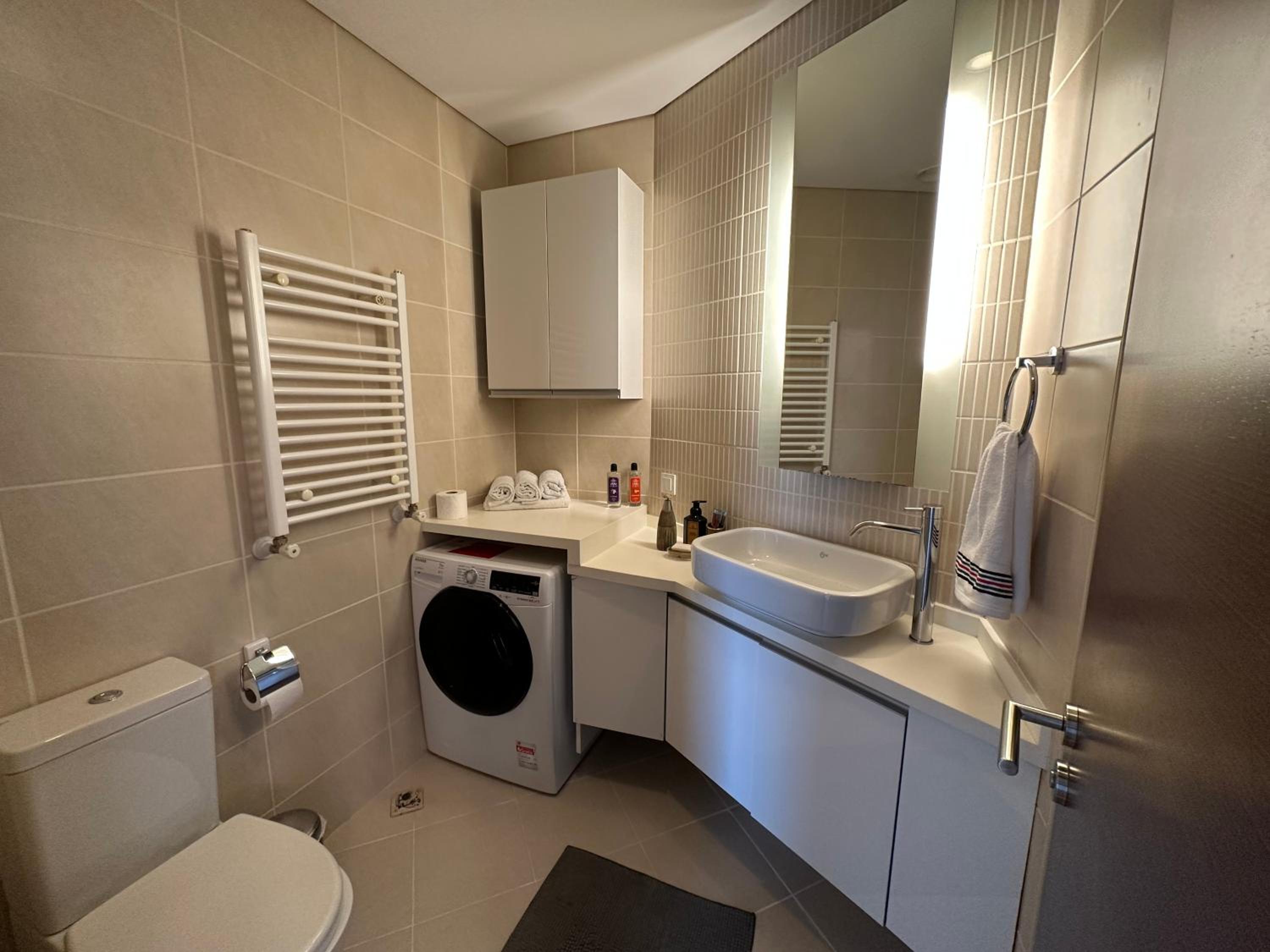 stylish flat-eagle eye for istanbul