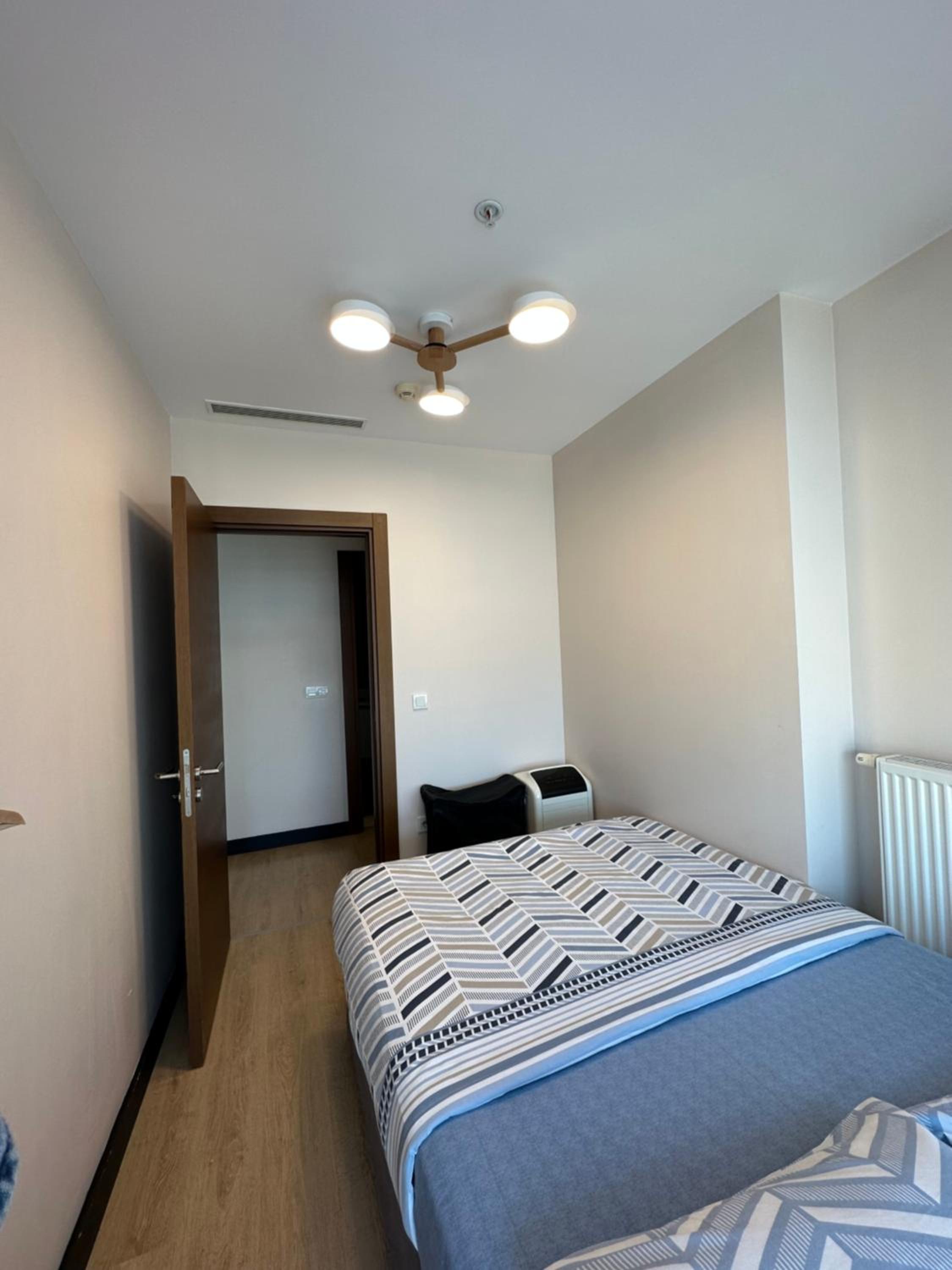 stylish flat-eagle eye for istanbul