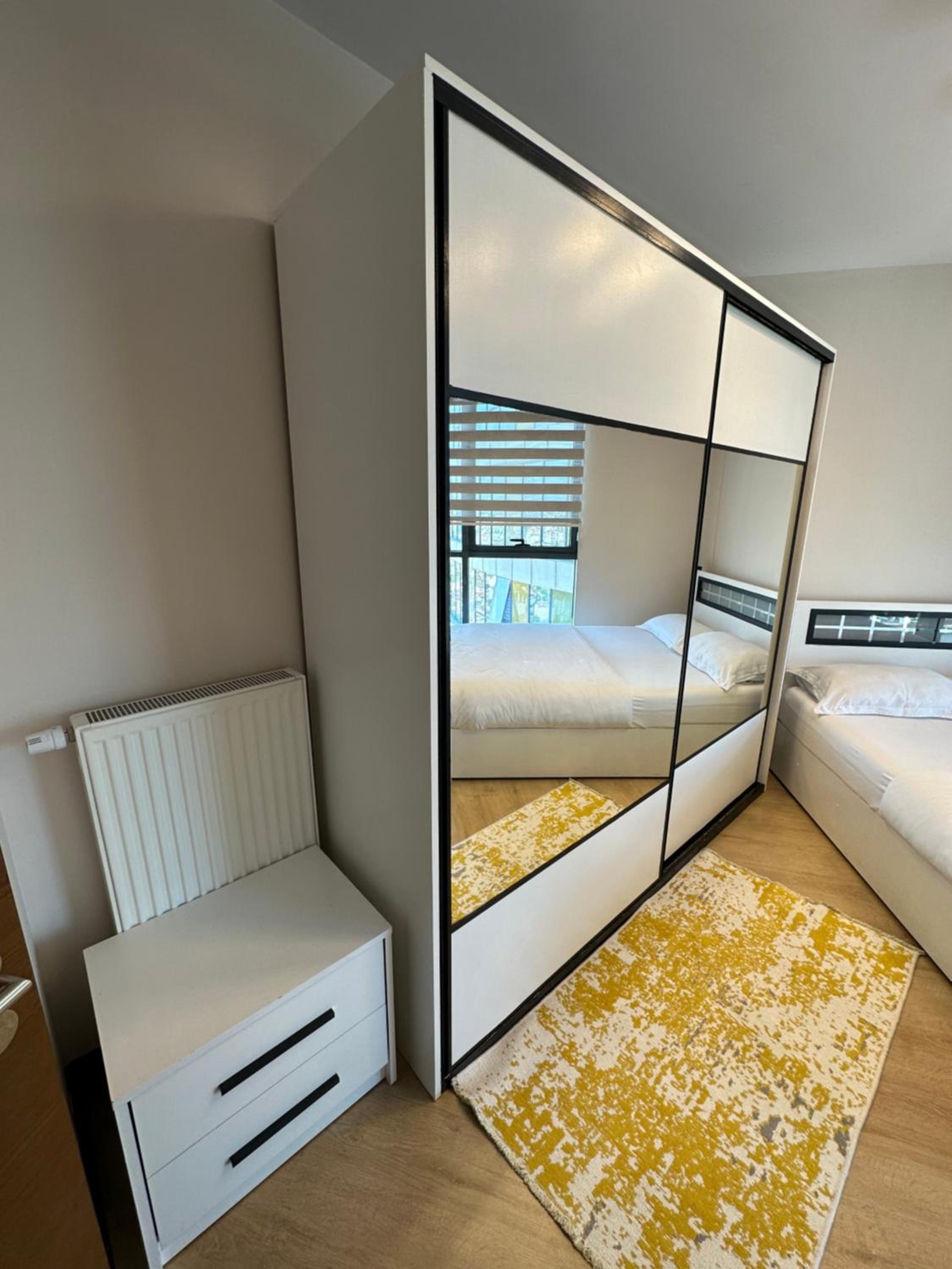 stylish flat-eagle eye for istanbul