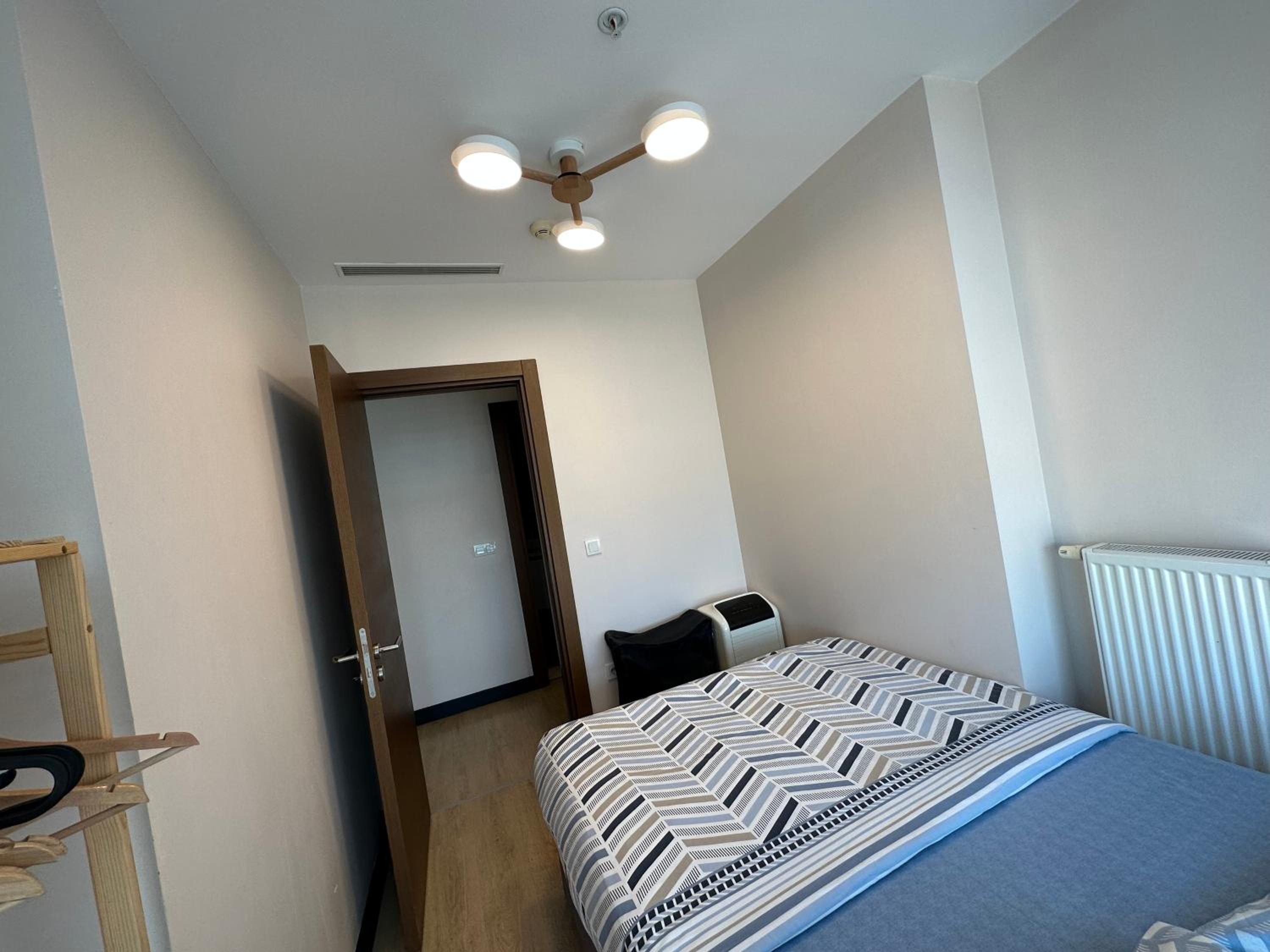 stylish flat-eagle eye for istanbul