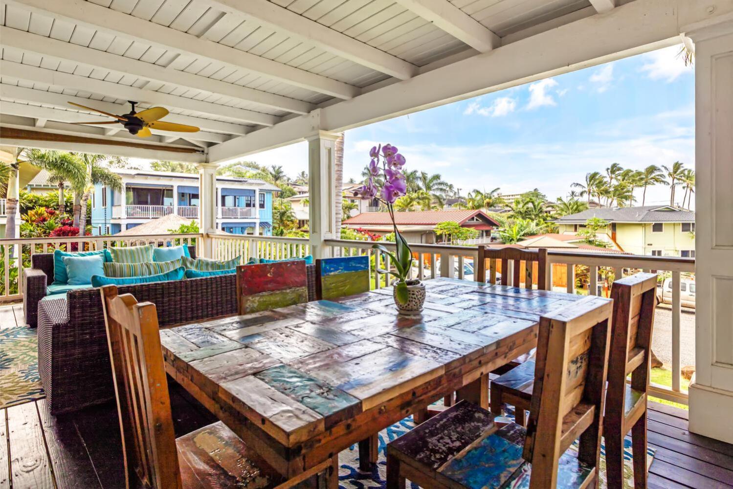 Cute 4br home steps to the Ocean - Alekona Kauai view 5