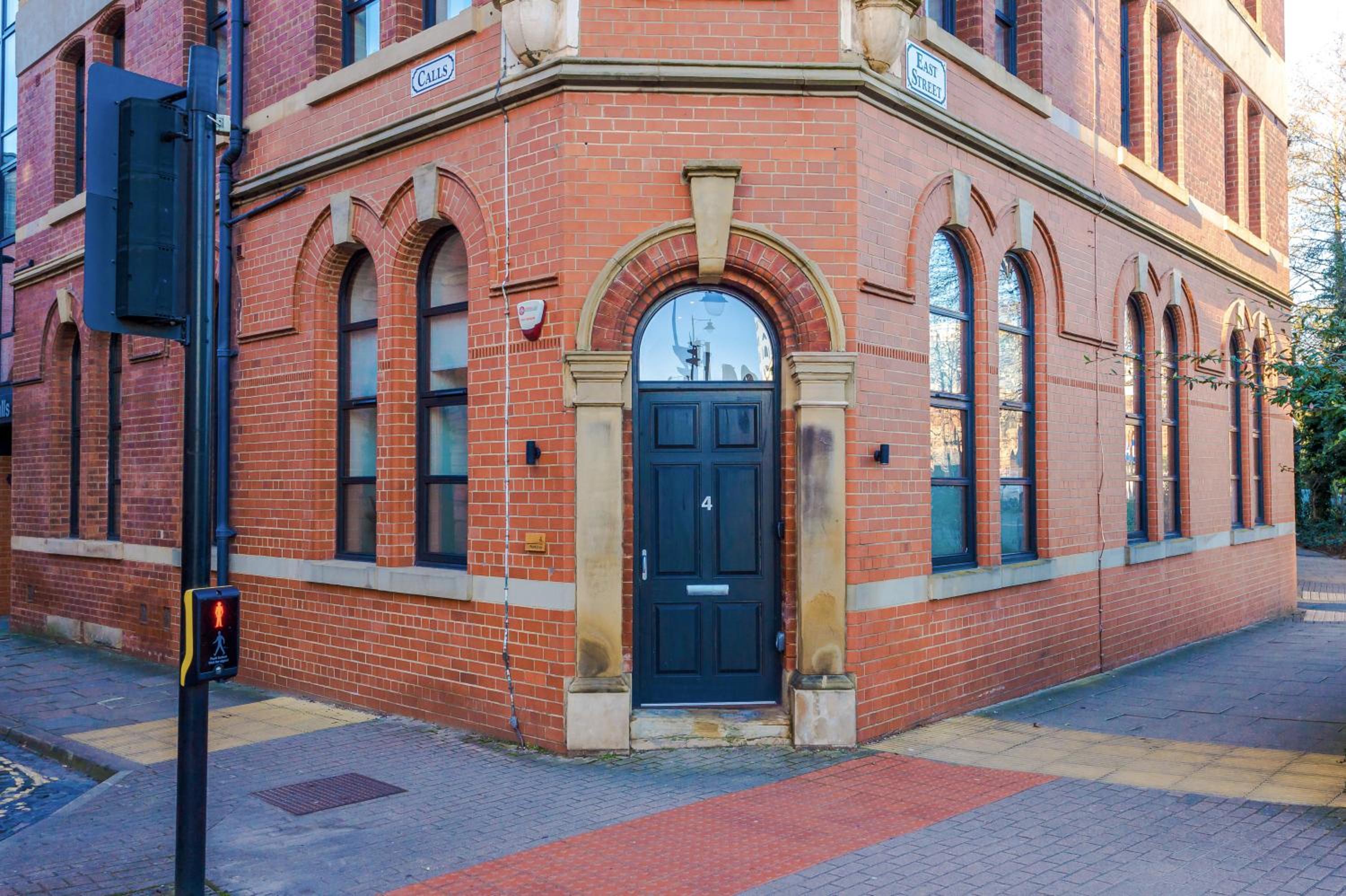 2025 Traveler Award Winner - Gorgeous Central Flat in Leeds Ideal for Long Stay
