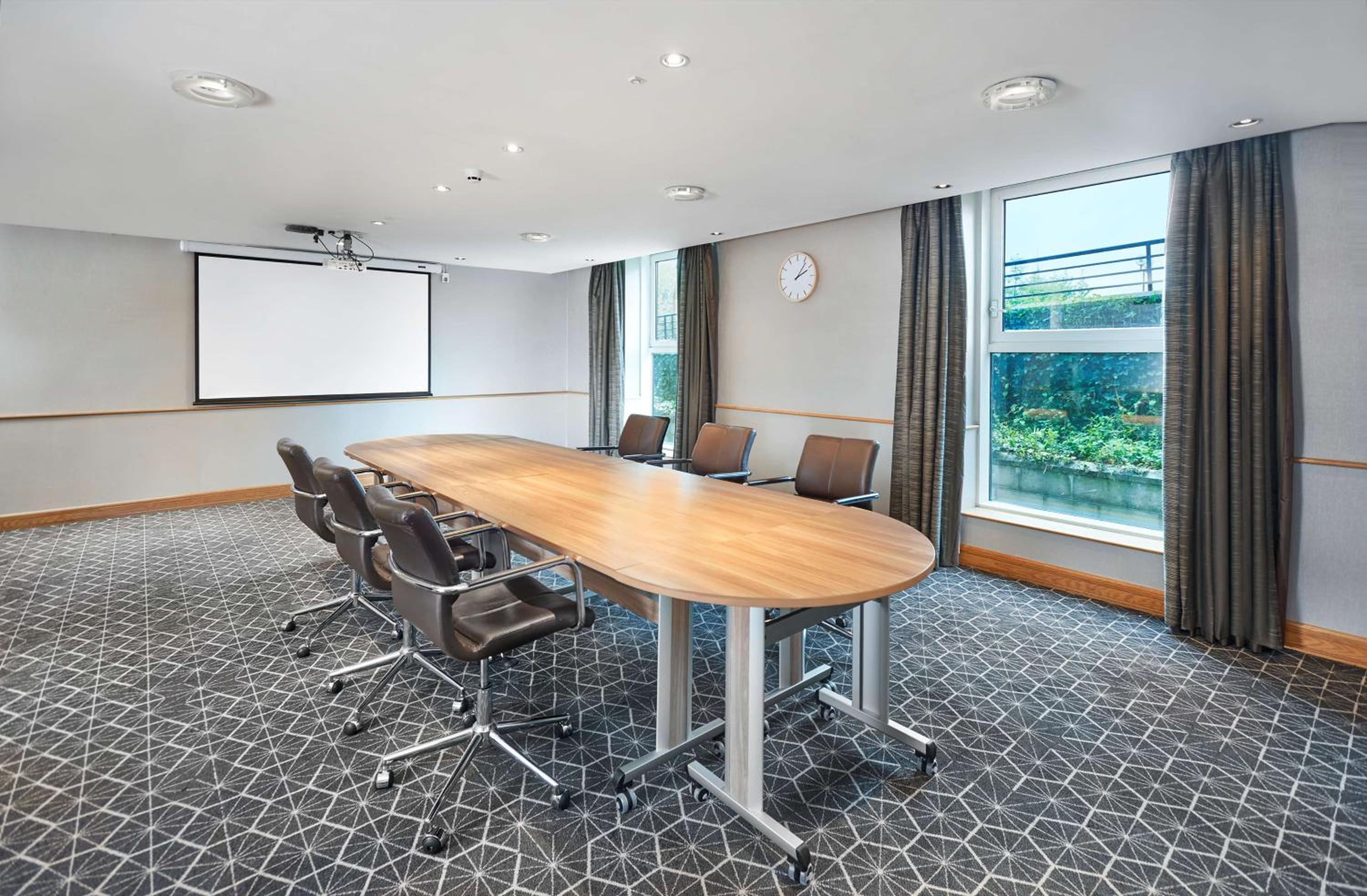 Croydon Vacations - Hilton London Croydon - Property Image 3