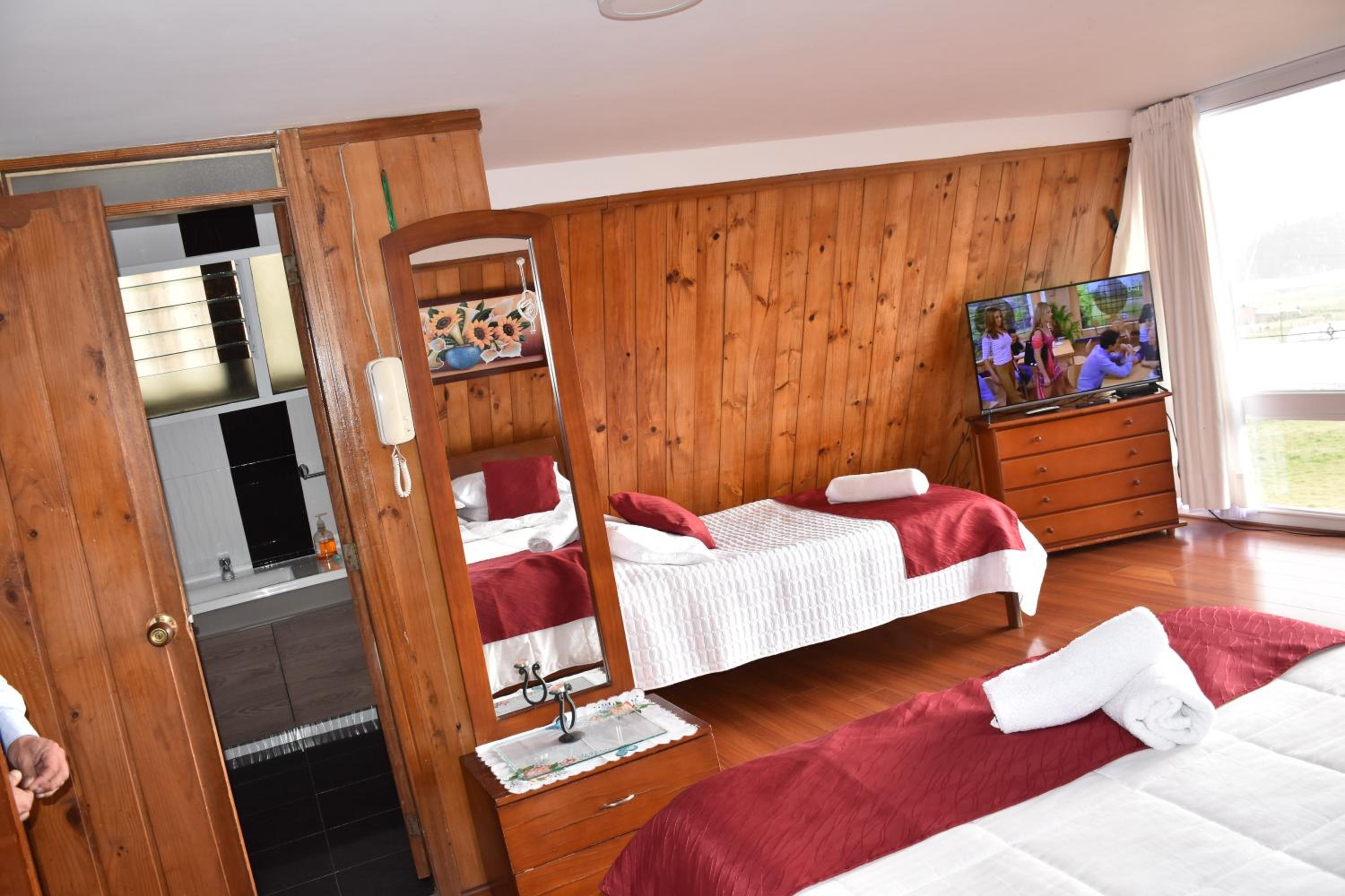 CHALET LOS PINOS