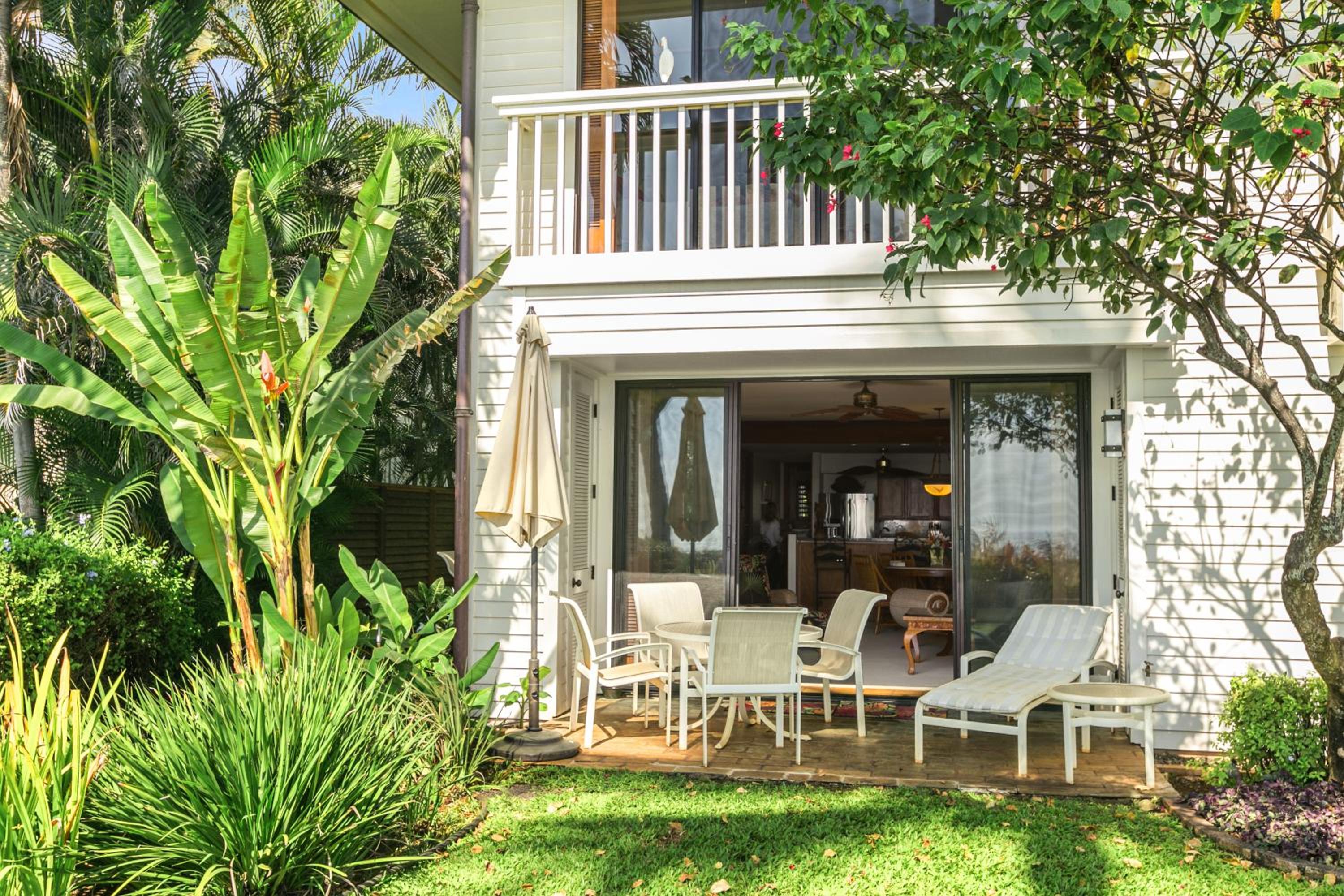 Oceanfront Corner Villa w Air Conditioning - Alekona Kauai