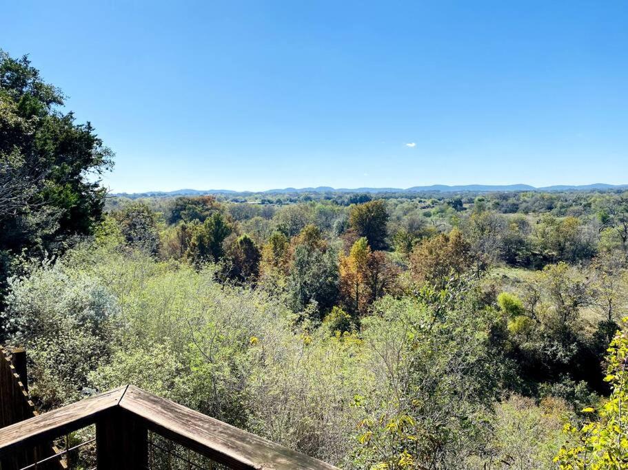 The Overlook~Bandera, TX view 4