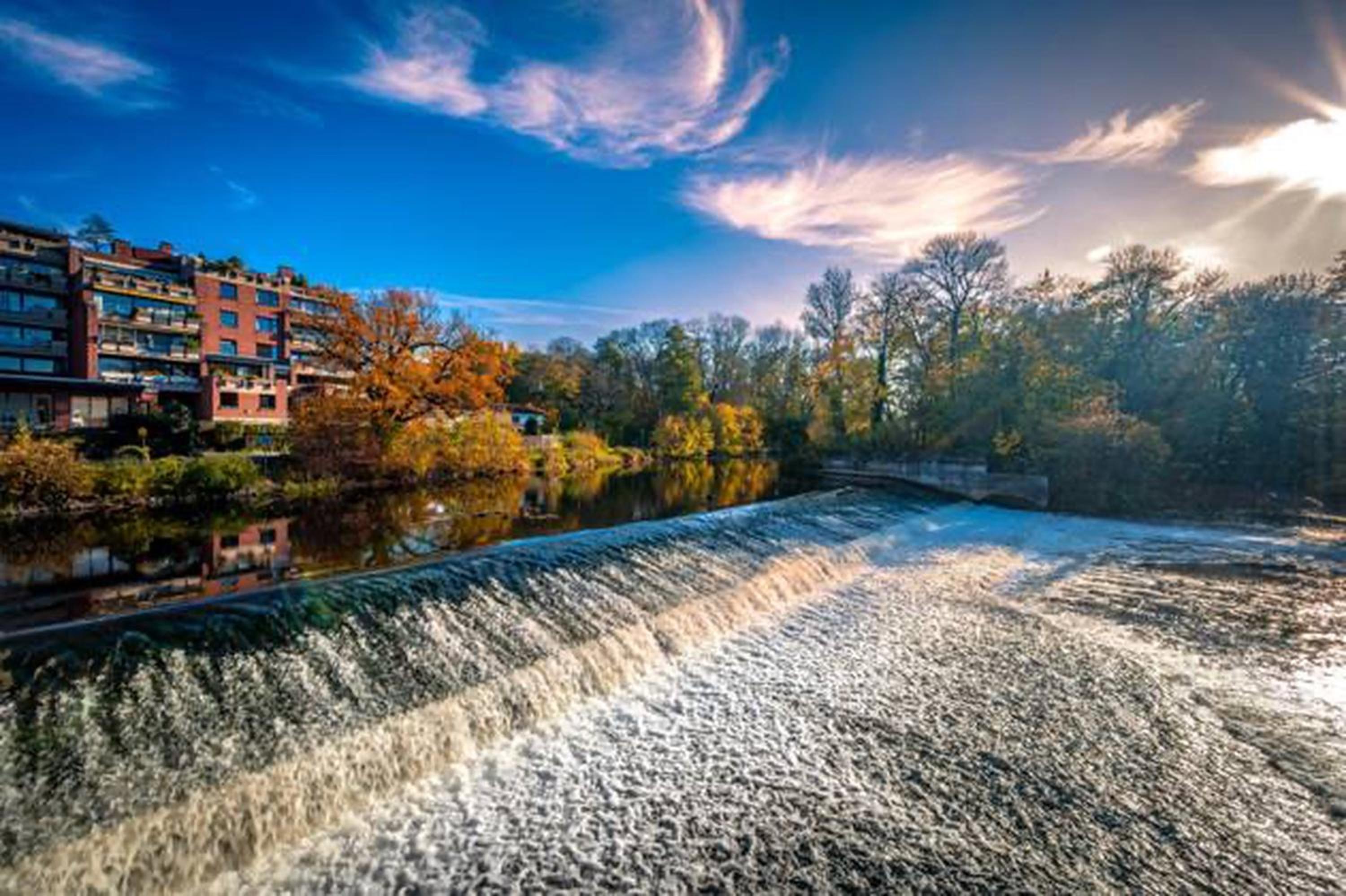Designer Apartment an der Leineinsel in Hannover, direkt am Wasser in ruhiger Laage, Messeapartment