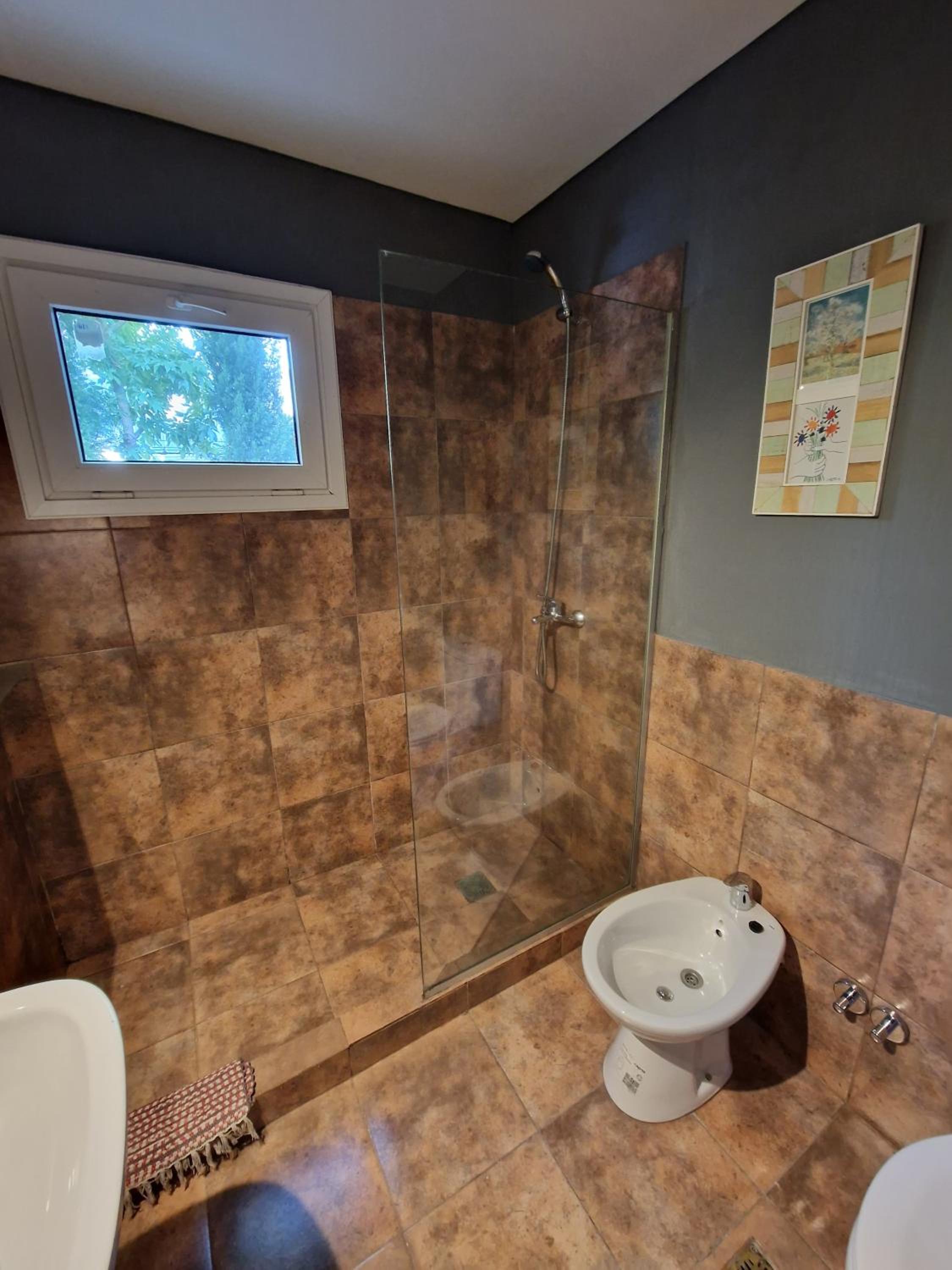 La casita del bosque - cerca al lago - ideal para parejas y familias