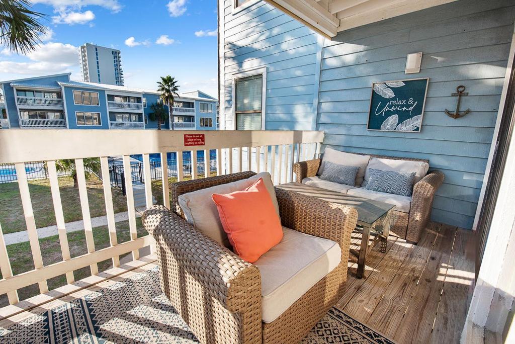 Sea Oats B105 by ALBVR - Pet Friendly - Balcony - Easy Beach Access! view 2
