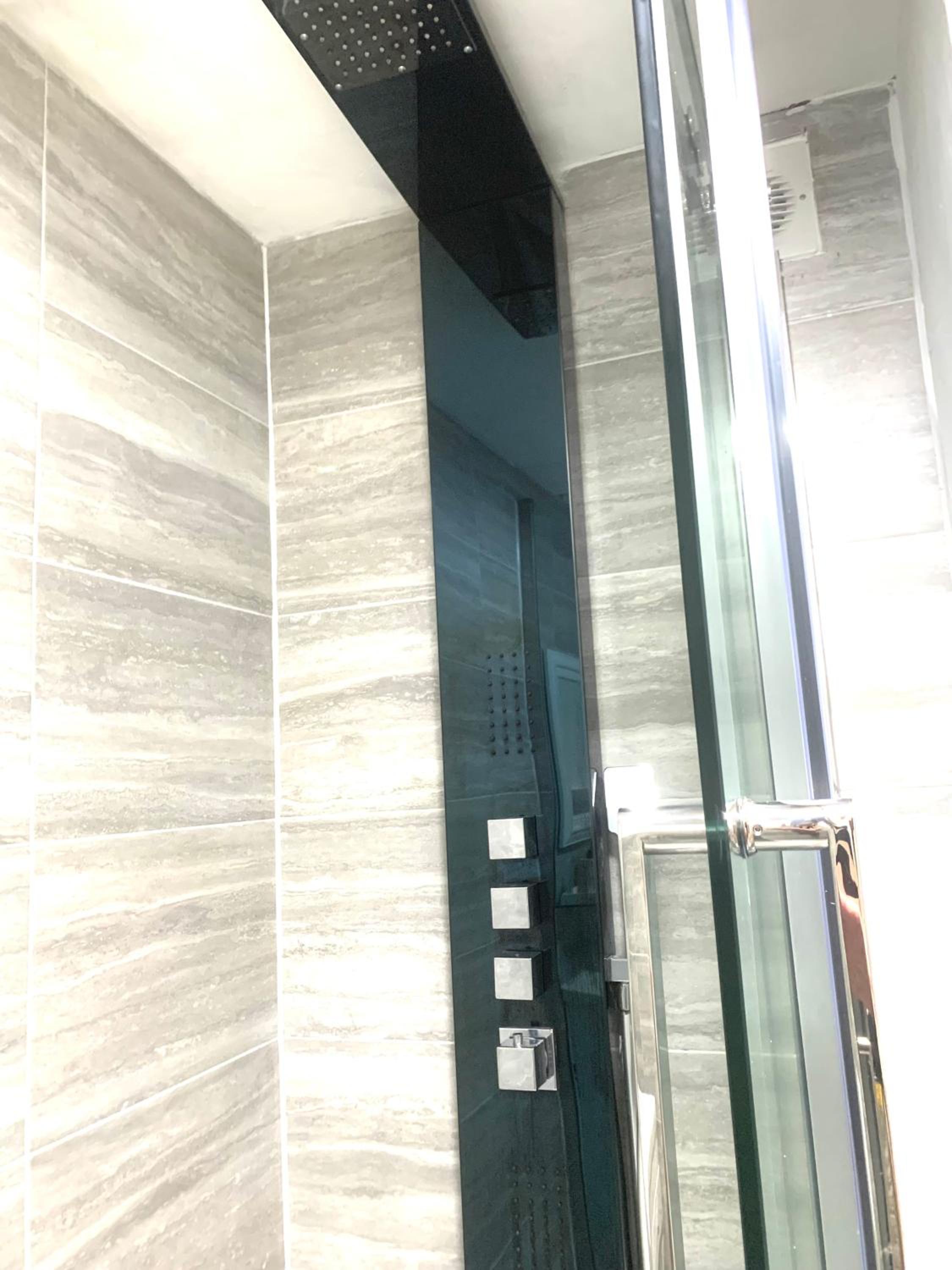 Spacious 3BR City Centre Apartment Free Parking