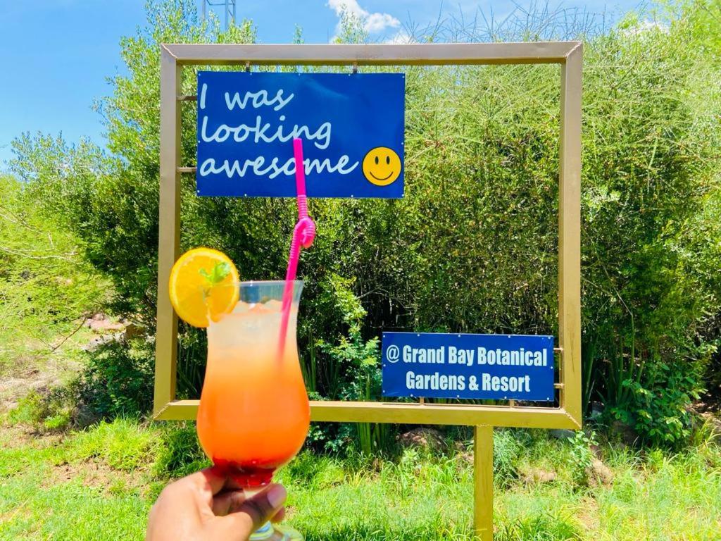 Grand Bay Botanical Gardens & Resort