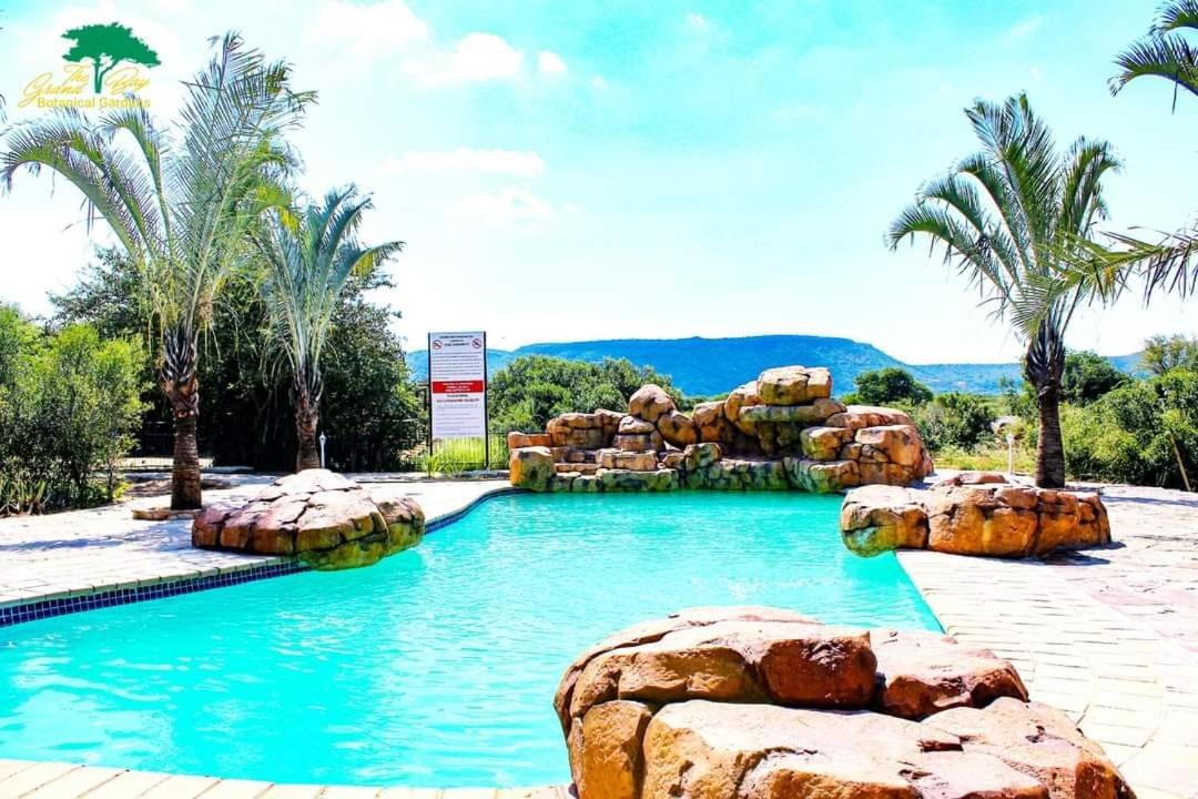 Grand Bay Botanical Gardens & Resort
