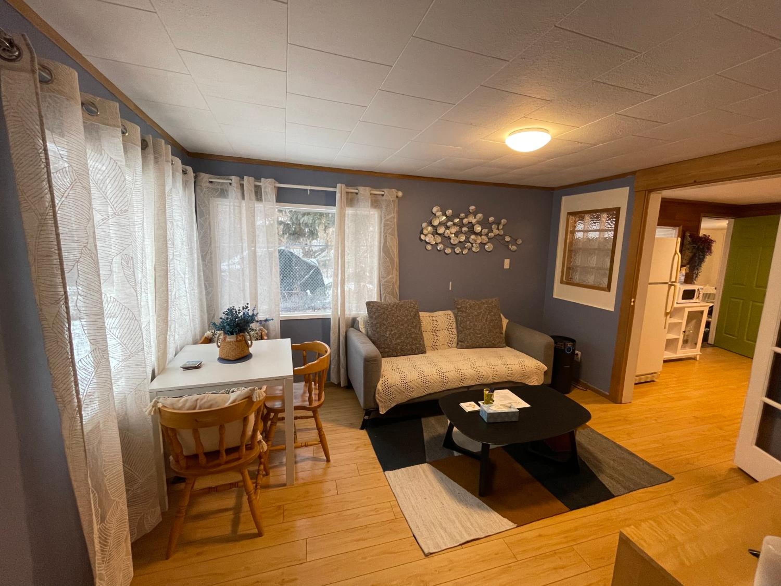 3 Bedroom Gardenside Downtown Home