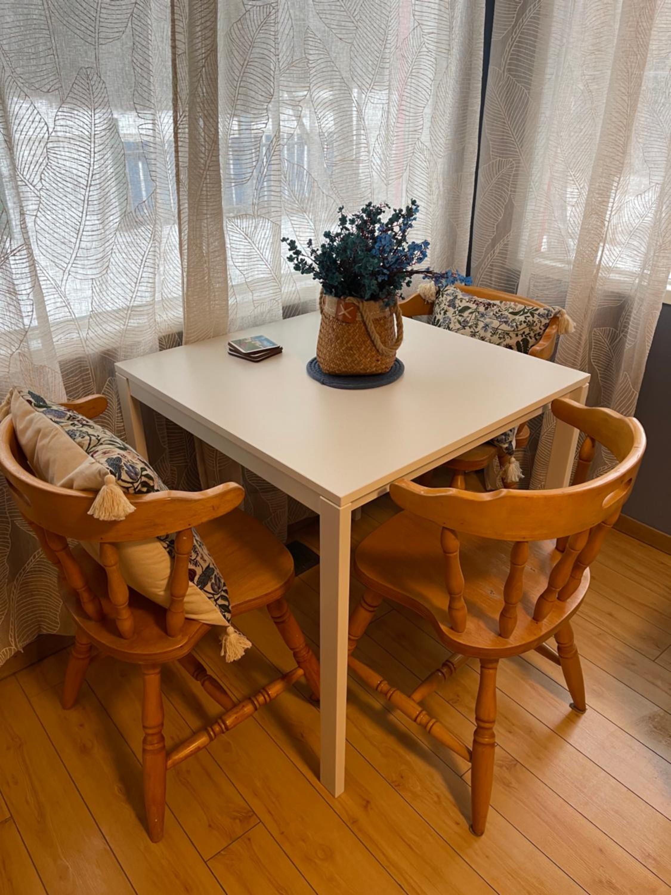 3 Bedroom Gardenside Downtown Home