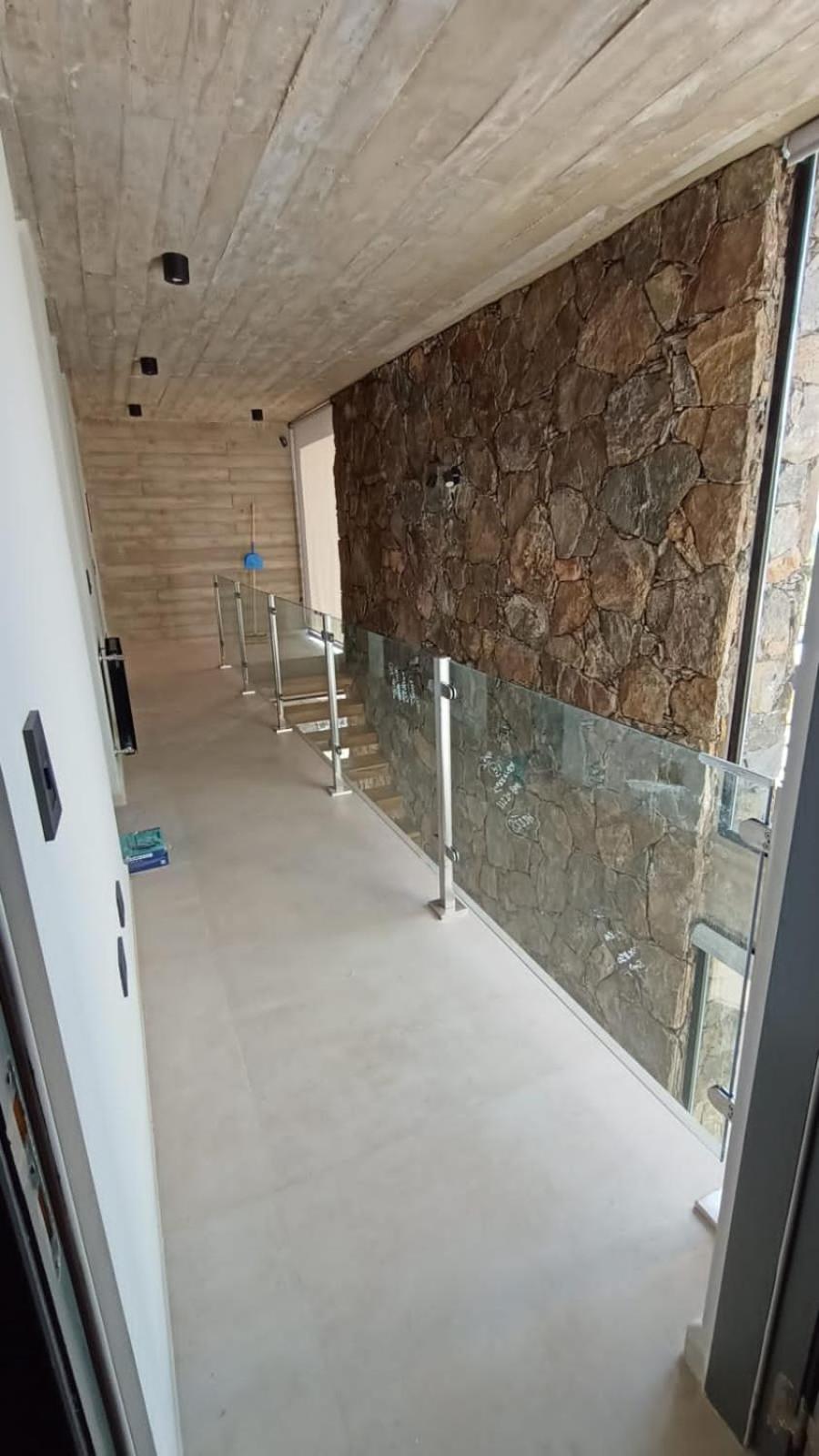 Casas Frente al Lago en Barrio Privado Punta Peñon