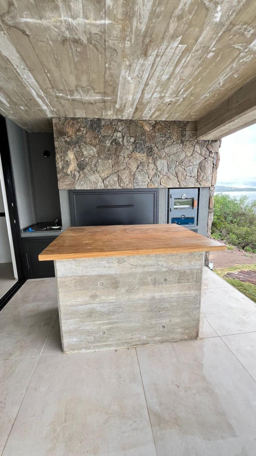 Casas Frente al Lago en Barrio Privado Punta Peñon