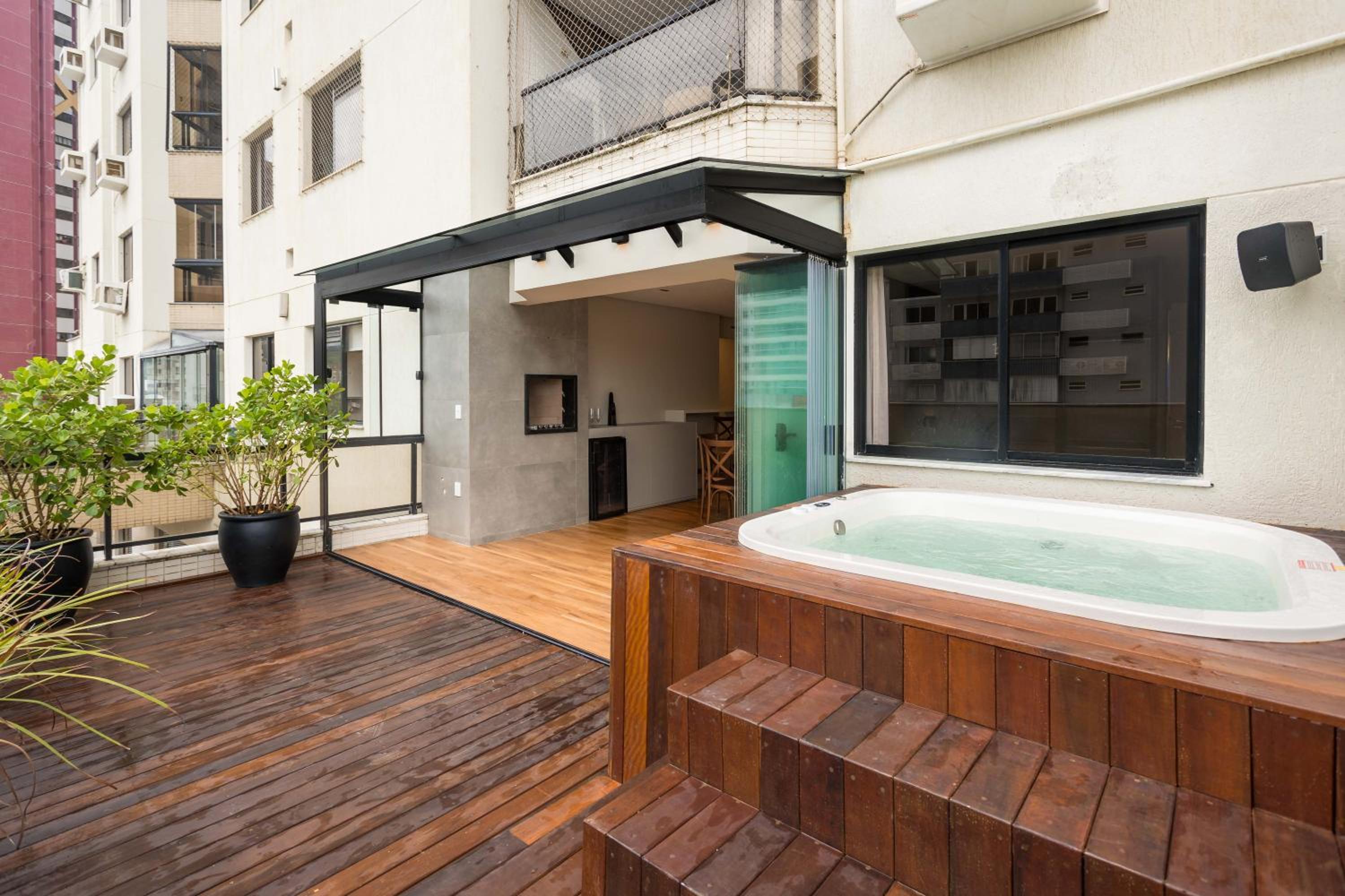 Luxo a Beira-Mar, 4 Suites, Jacuzzi e Sofisticaçao