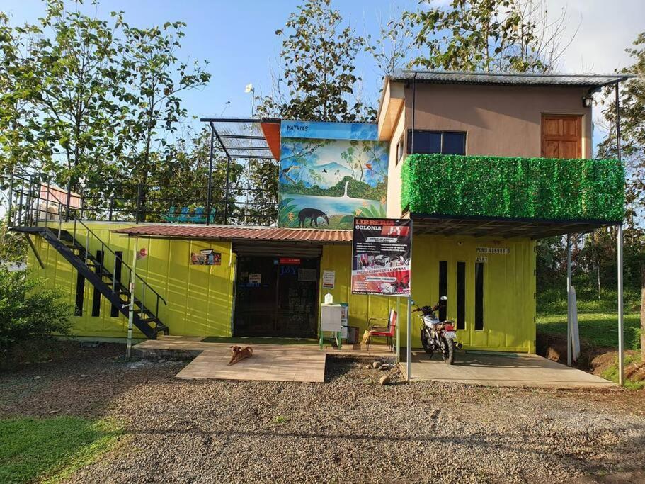 Pocho's Place Rio Celeste