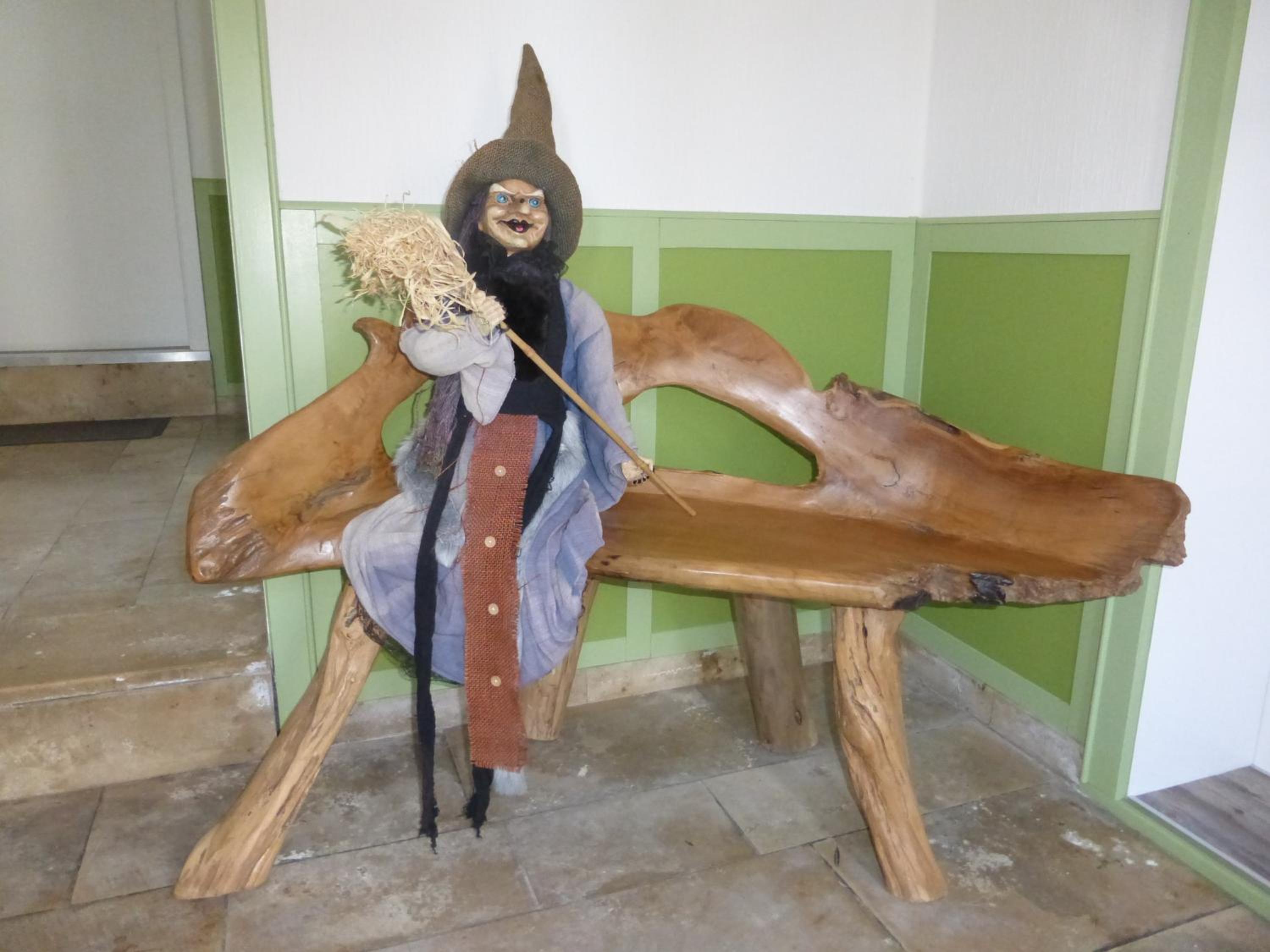 Photo 48