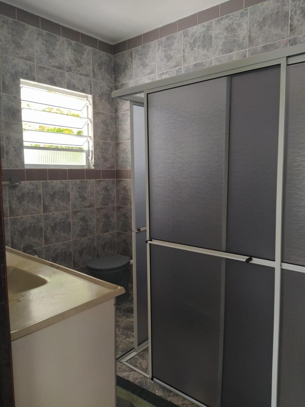 Carnaval a partir 5 diárias - 15 pessoas- Linda Casa de praia com Super piscina 12x5 Novinha com 3 níveis, Wi-Fi, Tv led,jardim , churrasqueira completa