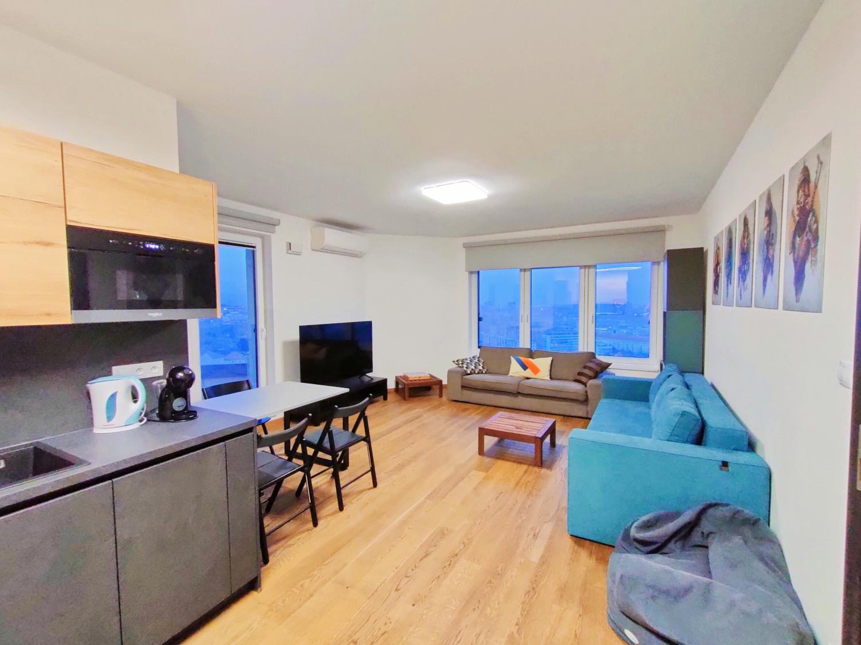SAG 18th floor Beautiful apartment in center free wifi view 3