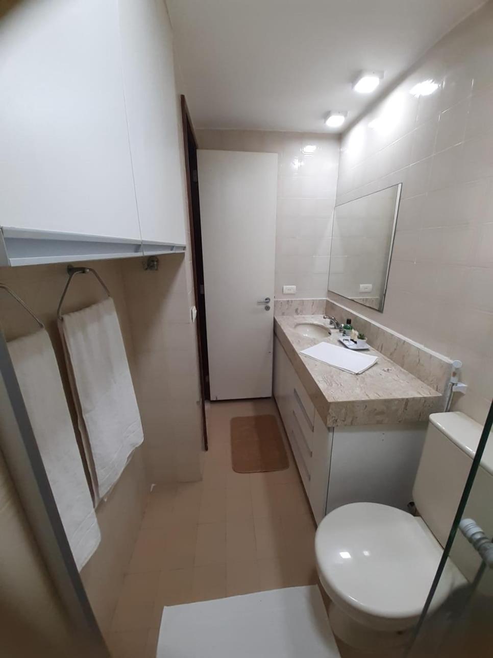 Apart na Praia da Barra da Tijuca ,Posto 6 Aptº inteiro para até 4 pessoas