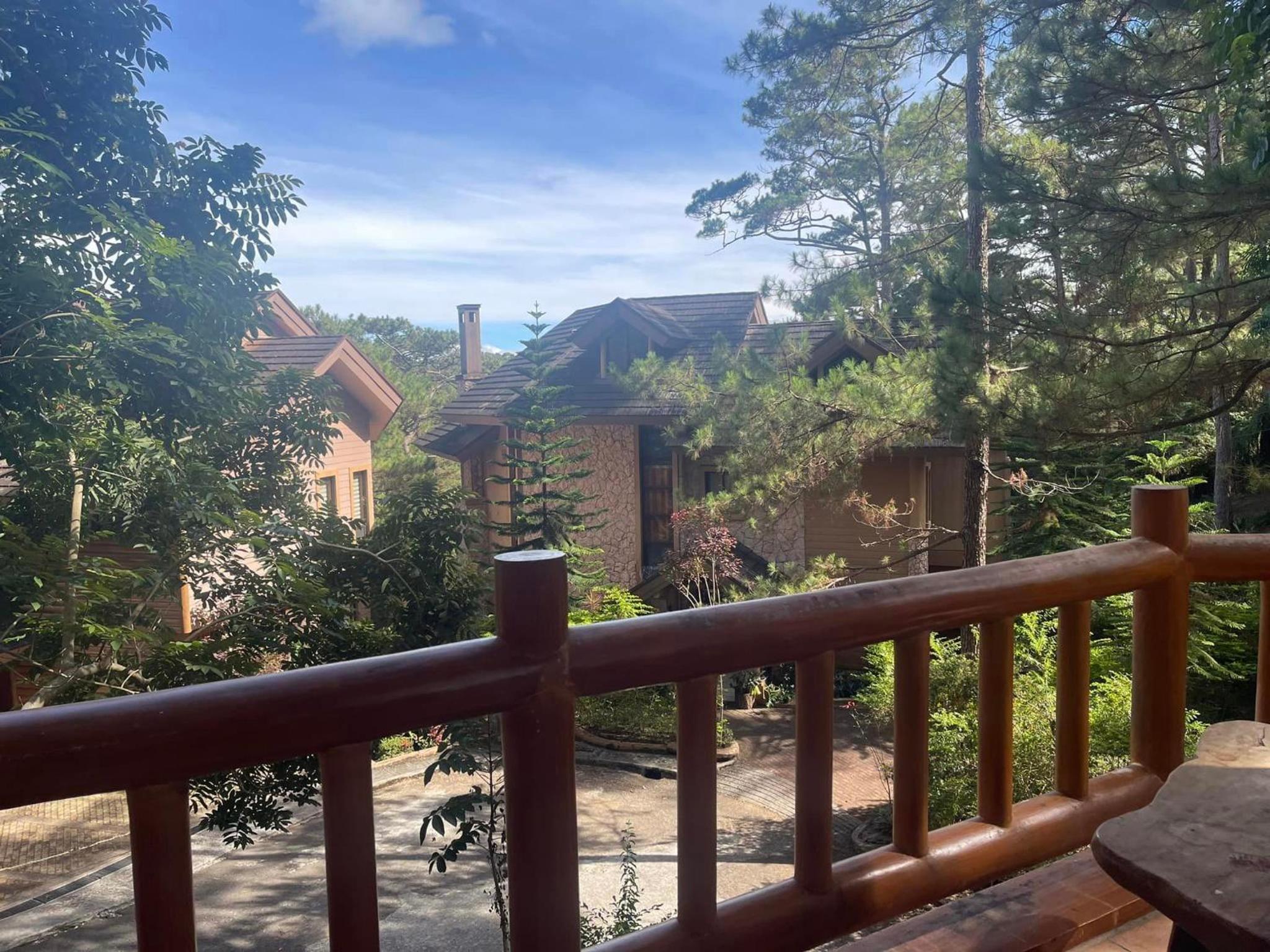 The 1stfloor- Camp John Hay with view view 4