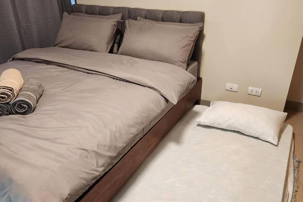 Spacious Executive Suite in BGC view 2