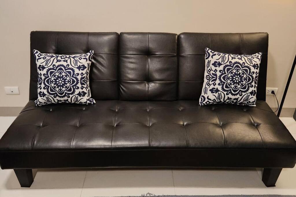 Spacious Executive Suite in BGC view 4