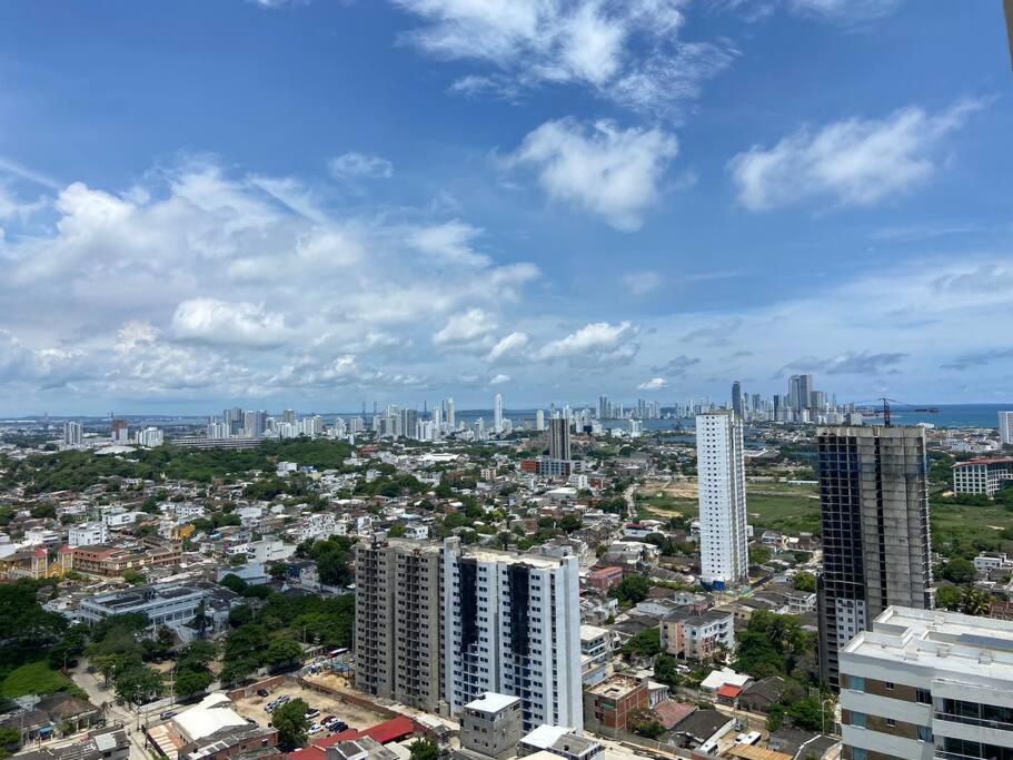 Galería Caribe 2 habitaciones en piso 24 cerca de la playa y centro histórico
